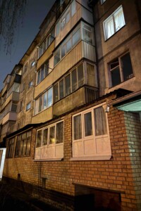 Продажа двухкомнатной квартиры в Полтаве, на ул. Коцюбинского, район Центр фото 2 Продажа двухкомнатной квартиры в Полтаве, на ул. Коцюбинского, район Центр фото 2