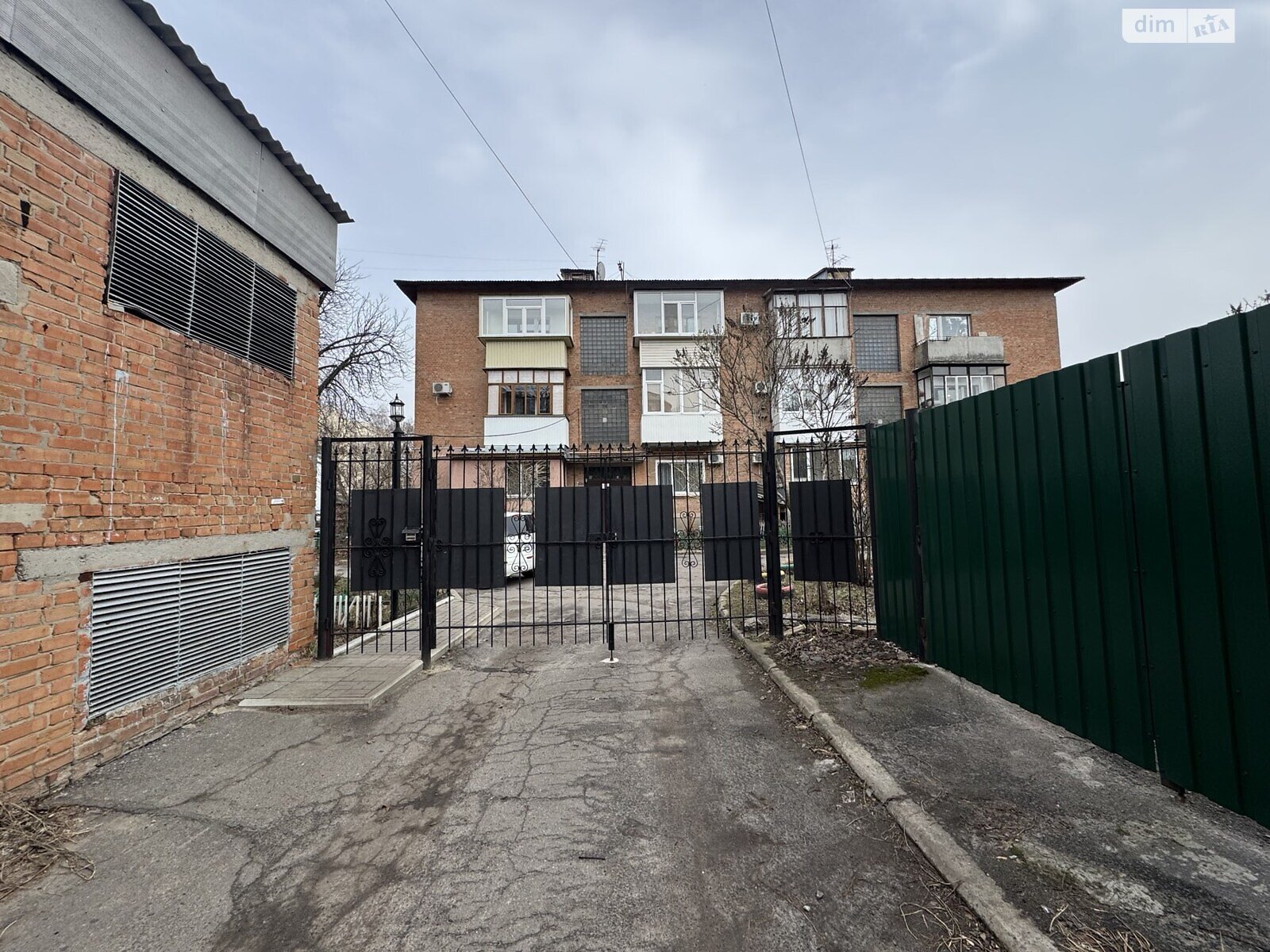 Продажа трехкомнатной квартиры в Полтаве, на ул. Леваневского, район Центр фото 1 Продажа трехкомнатной квартиры в Полтаве, на ул. Леваневского, район Центр фото 1