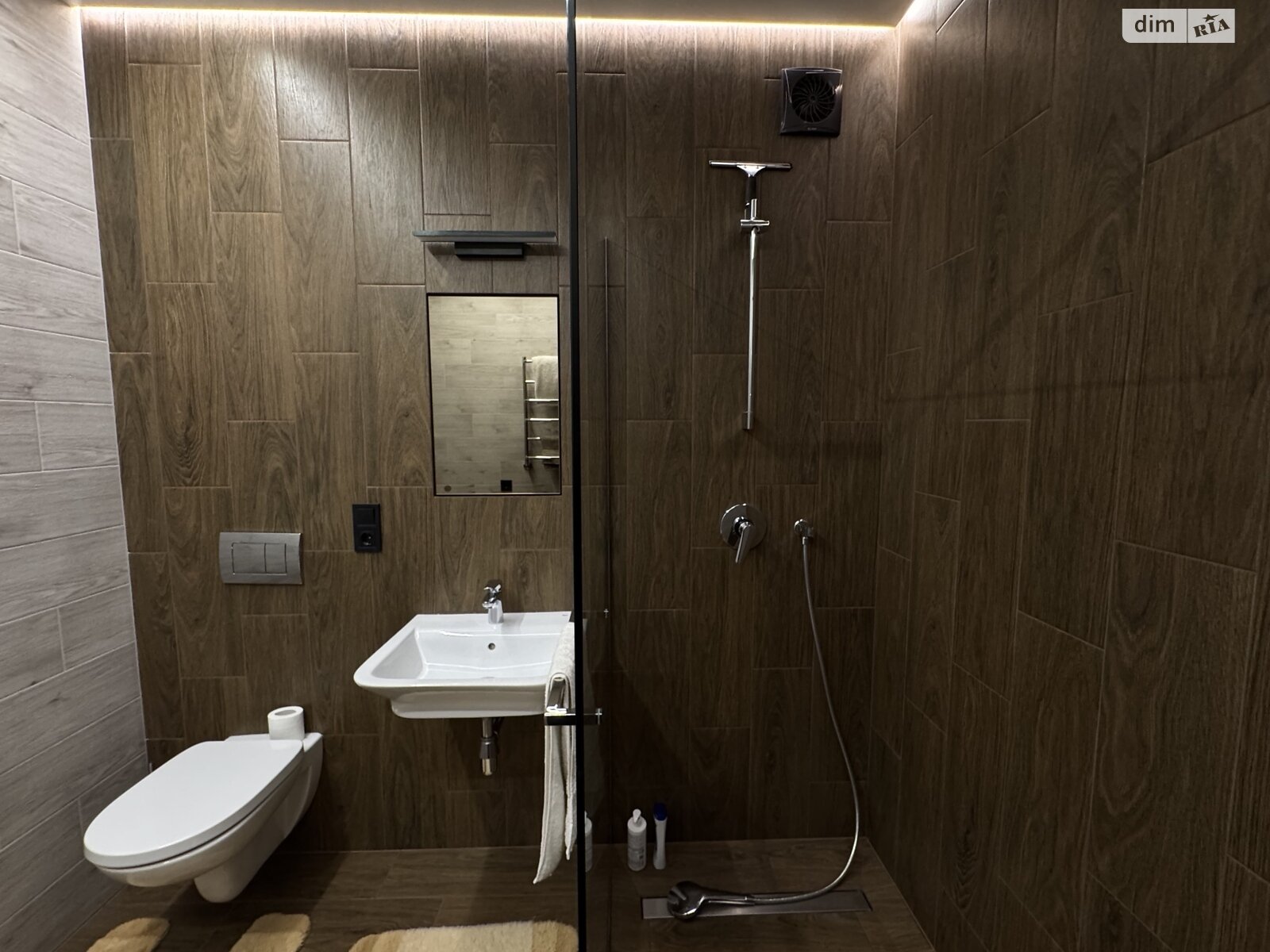 Продажа трехкомнатной квартиры в Полтаве, на ул. Леваневского, район Центр фото 1 Продажа трехкомнатной квартиры в Полтаве, на ул. Леваневского, район Центр фото 1