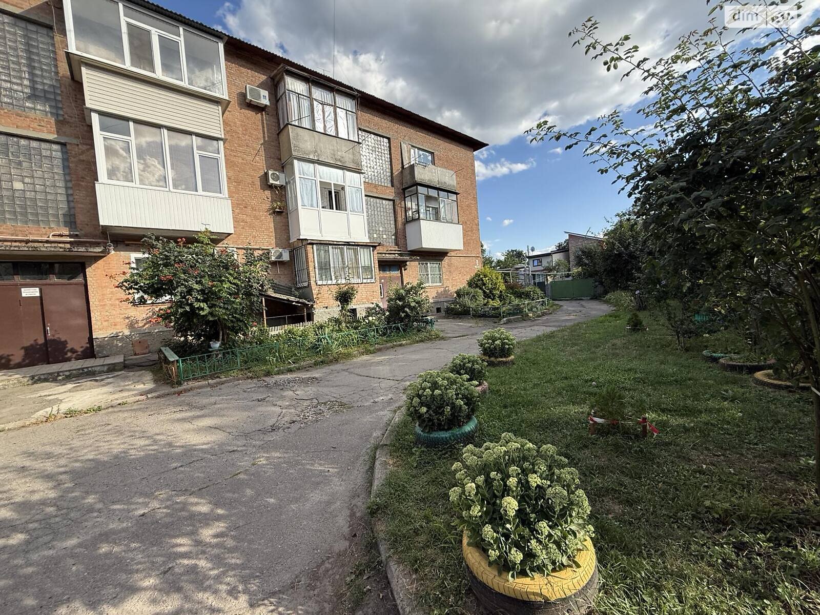 Продажа трехкомнатной квартиры в Полтаве, на ул. Леваневского, район Центр фото 1 Продажа трехкомнатной квартиры в Полтаве, на ул. Леваневского, район Центр фото 1