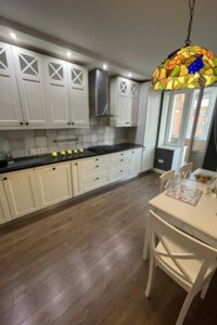 Продажа пятикомнатной квартиры в Полтаве, на ул. Соборности, район Центр фото 2