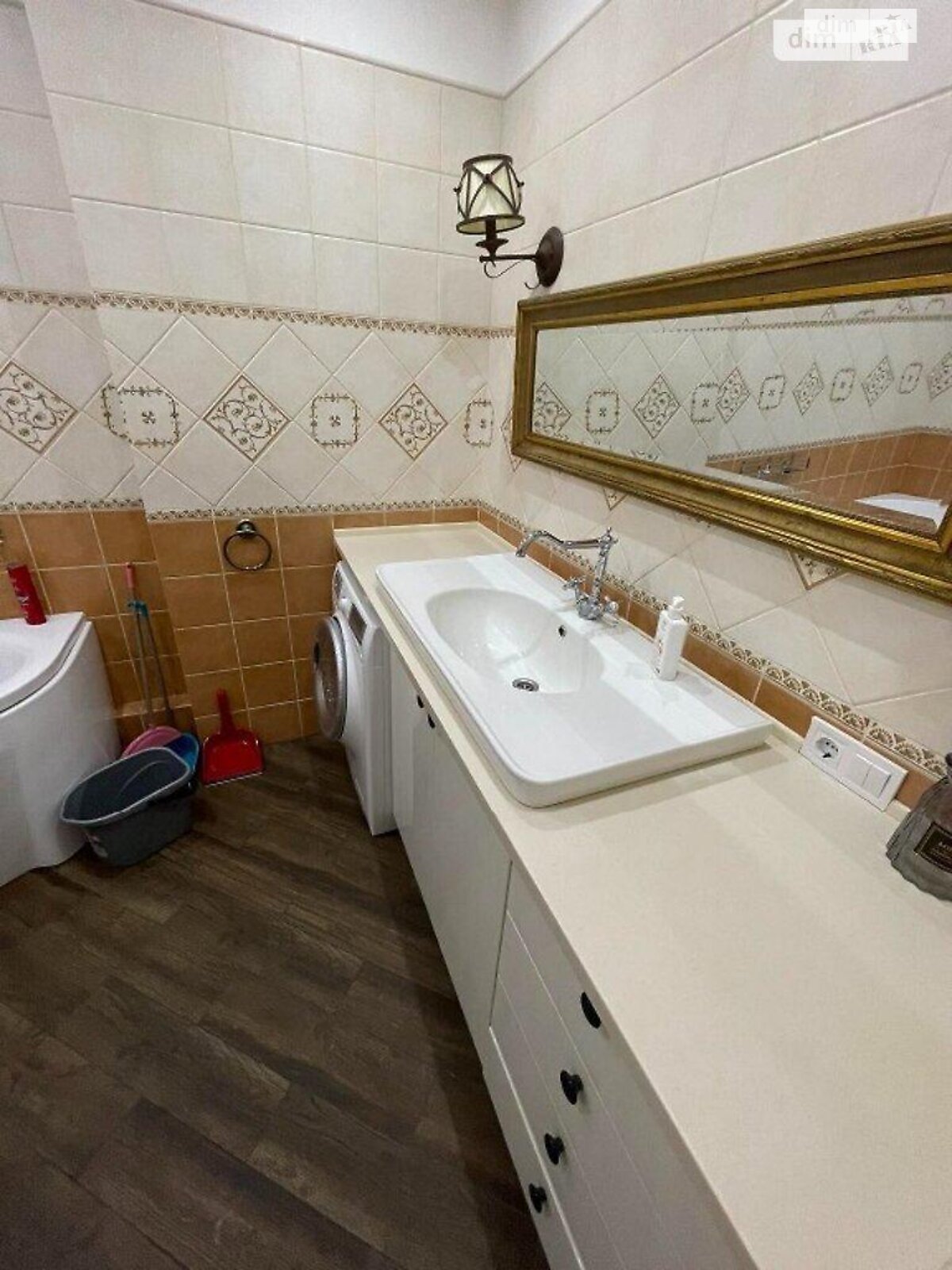 Продаж п`ятикімнатної квартири в Полтаві, на вул. Соборності, район Центр фото 1 Продаж п`ятикімнатної квартири в Полтаві, на вул. Соборності, район Центр фото 1