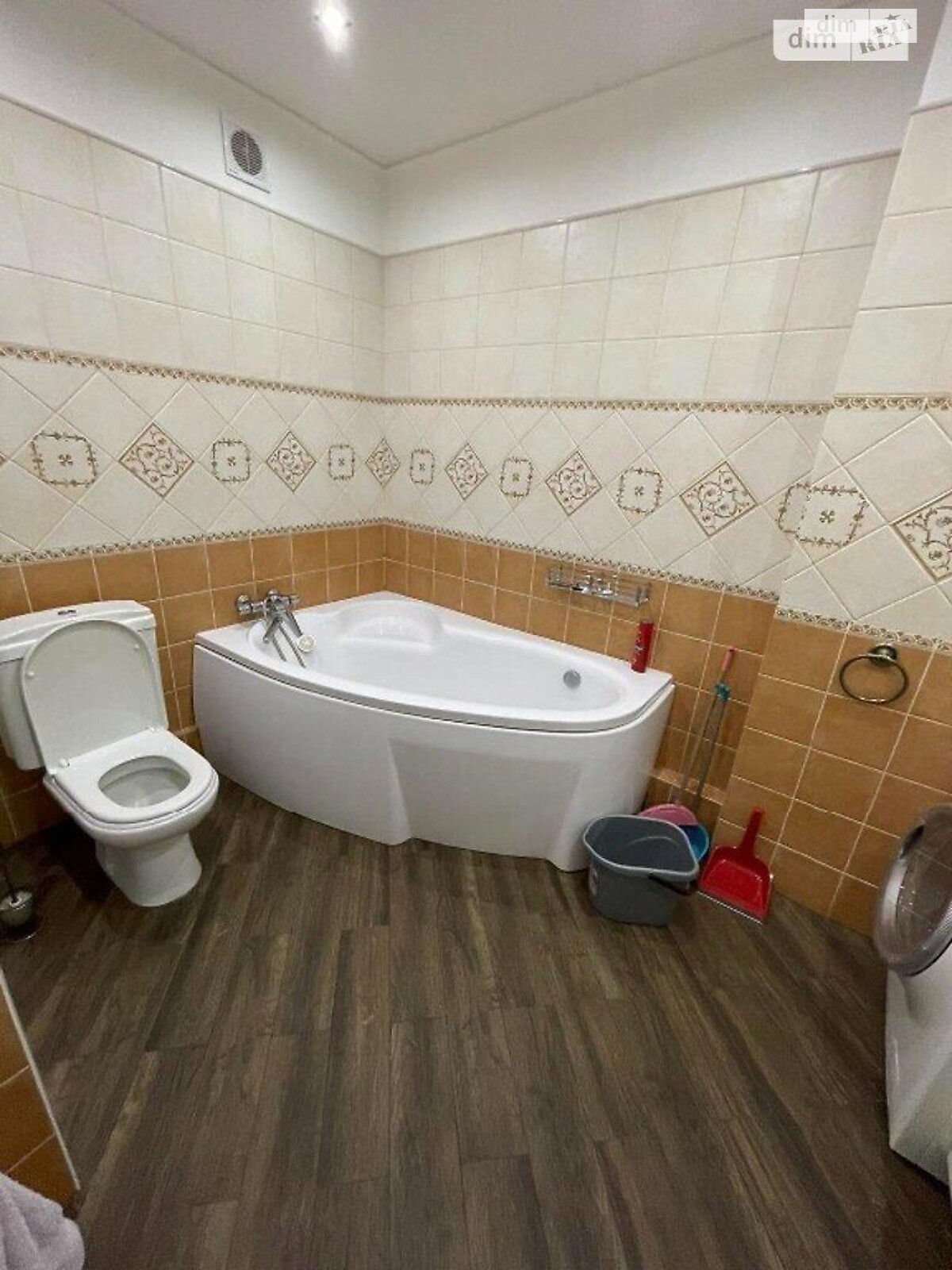 Продаж п`ятикімнатної квартири в Полтаві, на вул. Соборності, район Центр фото 1 Продаж п`ятикімнатної квартири в Полтаві, на вул. Соборності, район Центр фото 1