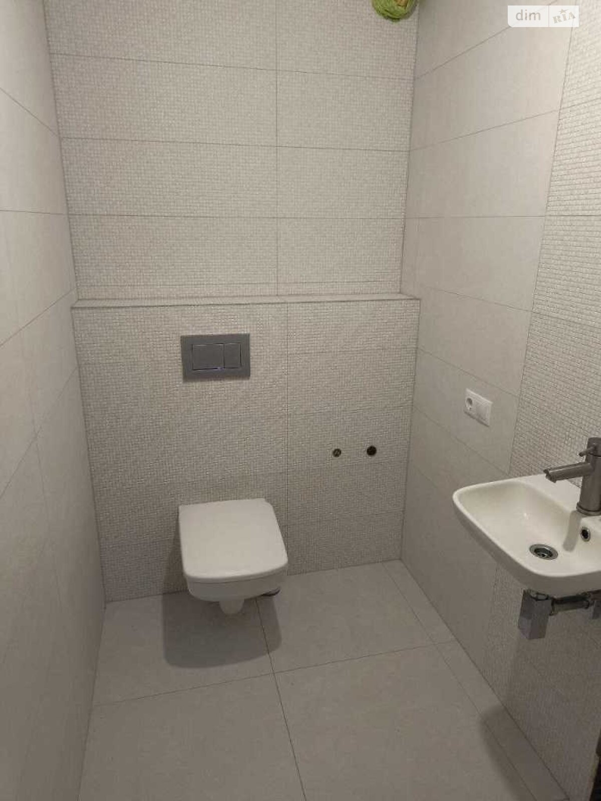 Продажа трехкомнатной квартиры в Полтаве, на пл. Павленковская 3А, район Центр фото 1