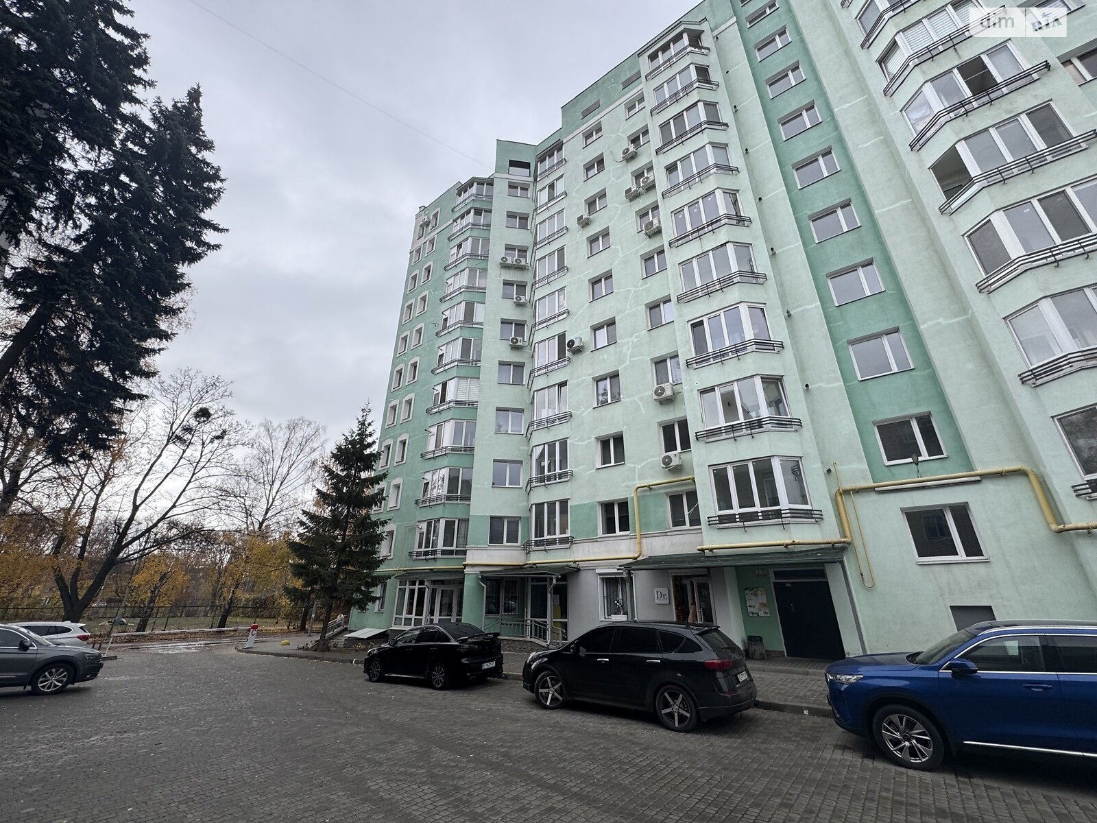 Продажа трехкомнатной квартиры в Полтаве, на пл. Павленковская 3А, район Центр фото 1