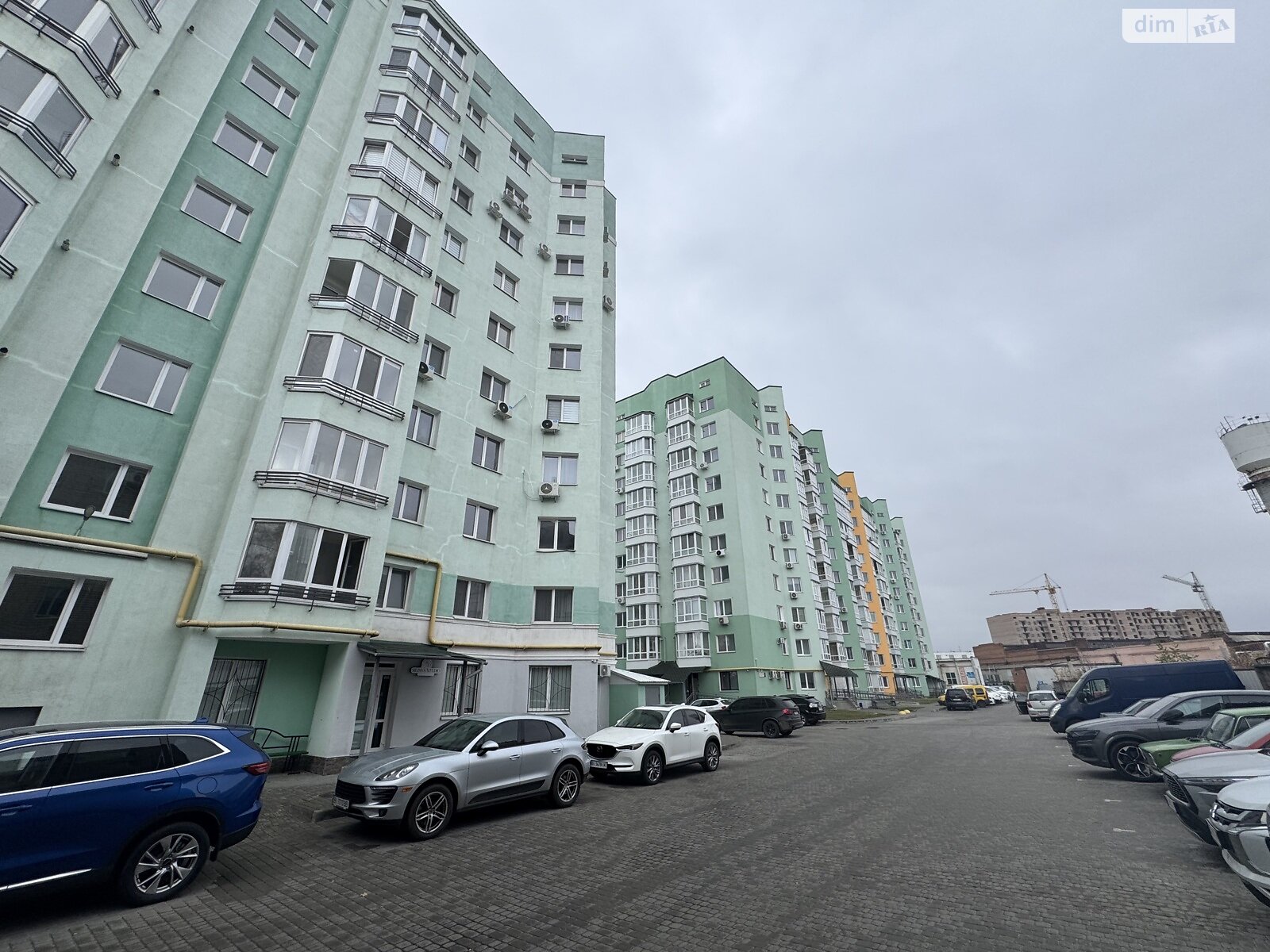 Продажа трехкомнатной квартиры в Полтаве, на пл. Павленковская 3А, район Центр фото 1