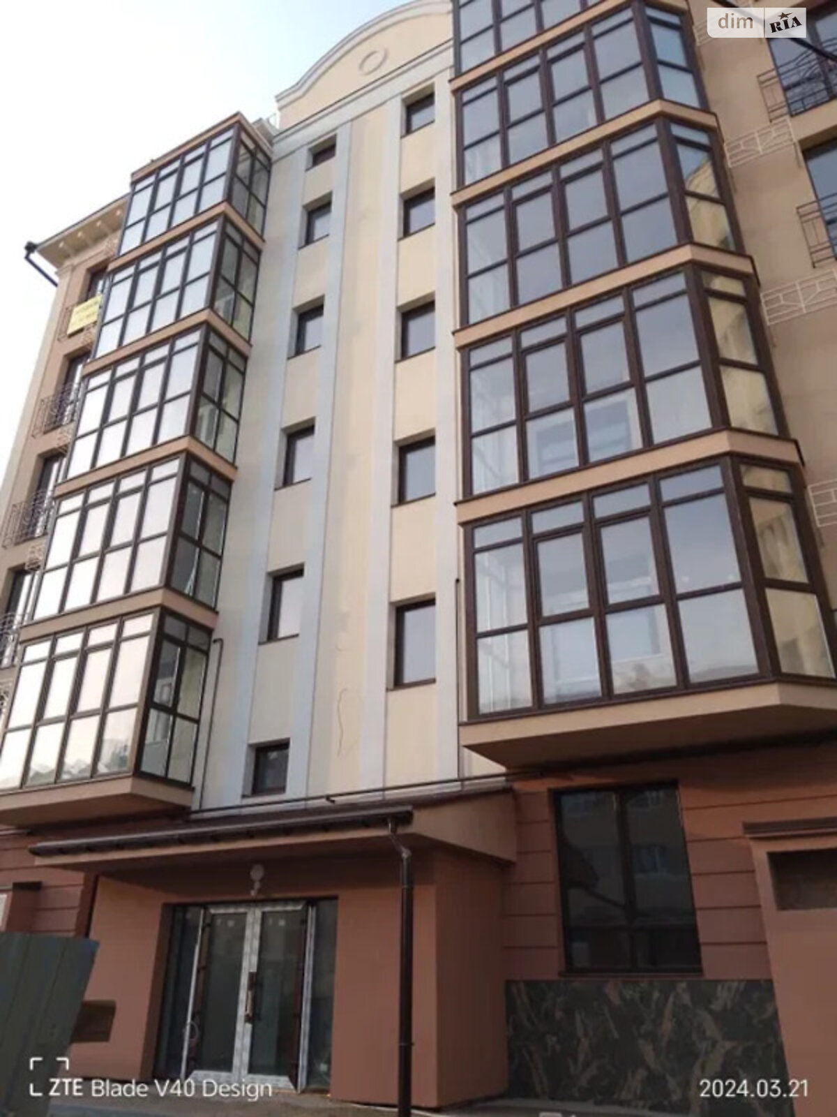 Продаж однокімнатної квартири в Полтаві, на просп. Першотравневий 15А, район Центр фото 1