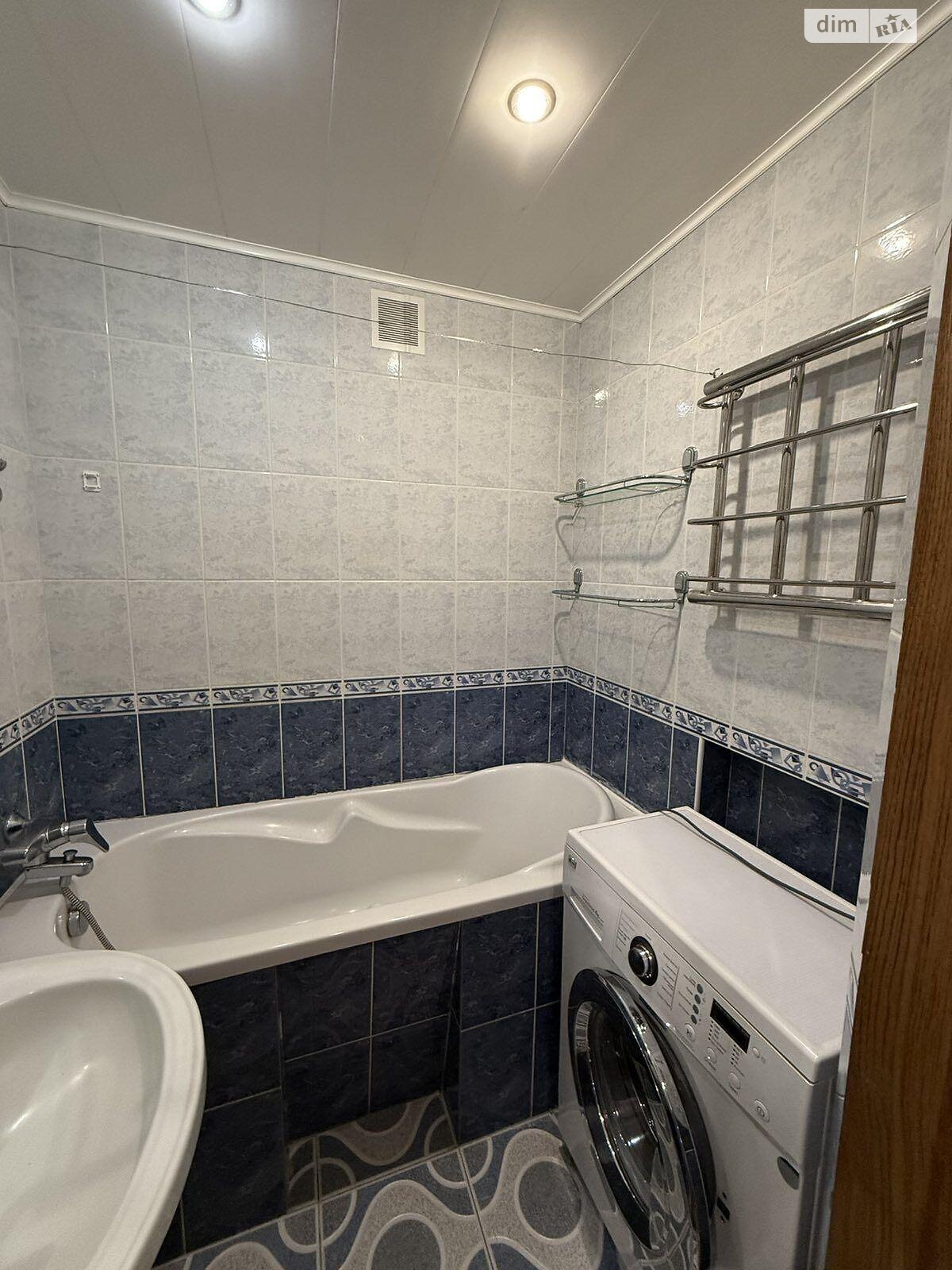 Продаж трикімнатної квартири в Полтаві, на вул. Петлюри Симона, кв. 71, район Центр фото 1 Продаж трикімнатної квартири в Полтаві, на вул. Петлюри Симона, кв. 71, район Центр фото 1