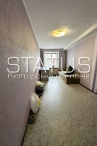 Продаж трикімнатної квартири в Полтаві, на вул. Пилипа Орлика 2/16, район Центр фото 2