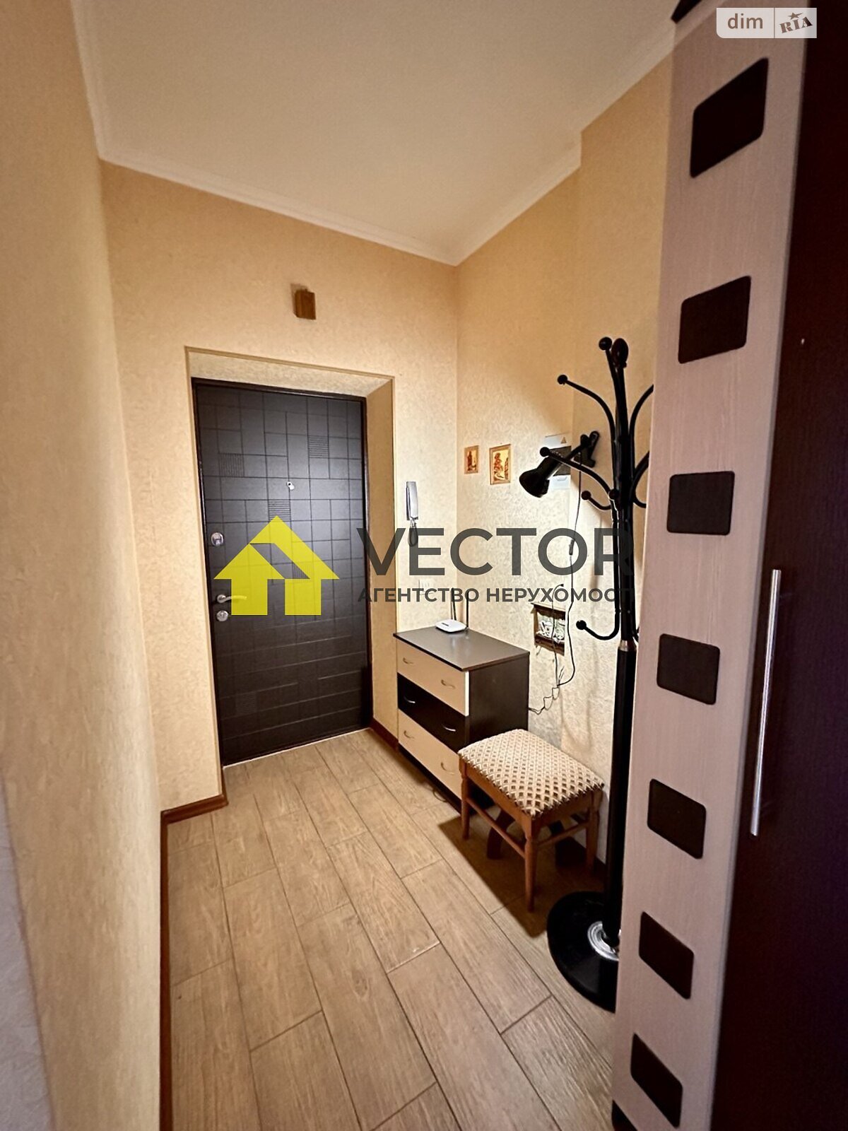 Продажа двухкомнатной квартиры в Полтаве, на ул. Пилипа Орлика, район Центр фото 1 Продажа двухкомнатной квартиры в Полтаве, на ул. Пилипа Орлика, район Центр фото 1