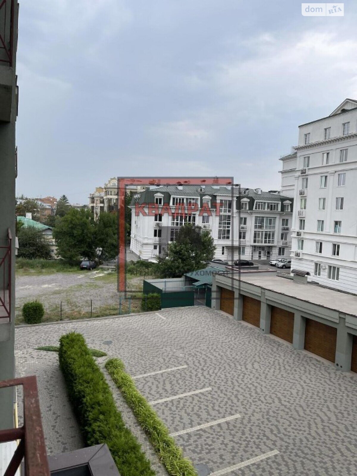 Продажа четырехкомнатной квартиры в Полтаве, на ул. Садовая, кв. 1, район Центр фото 1