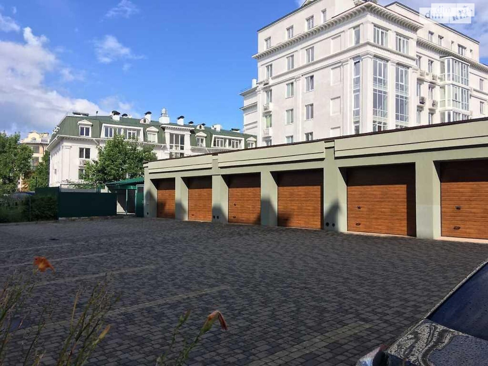 Продаж п`ятикімнатної квартири в Полтаві, на вул. Садова, район Центр фото 1 Продаж п`ятикімнатної квартири в Полтаві, на вул. Садова, район Центр фото 1