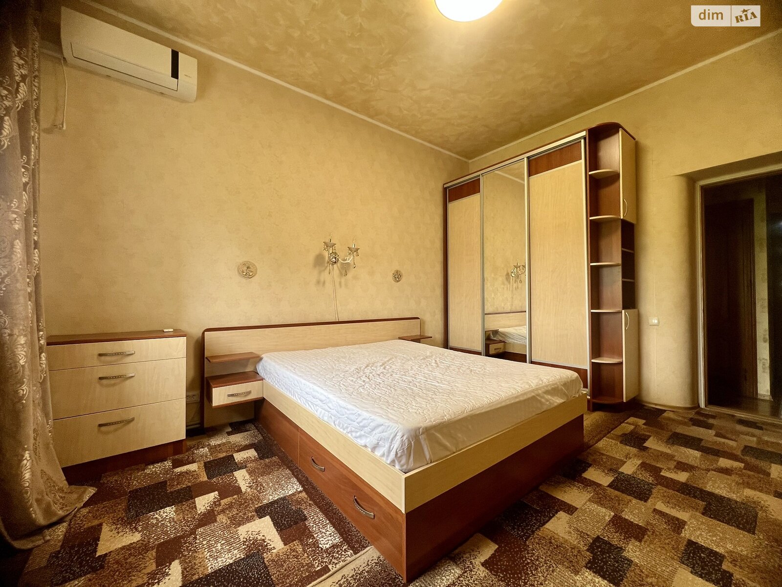 Продажа трехкомнатной квартиры в Полтаве, на ул. Сковороды 1А, район Центр фото 1 Продажа трехкомнатной квартиры в Полтаве, на ул. Сковороды 1А, район Центр фото 1