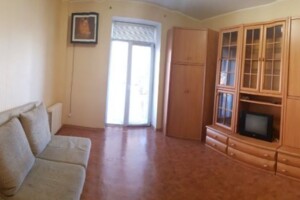 Продаж однокімнатної квартири в Полтаві, на вул. Соборності, район Центр фото 2