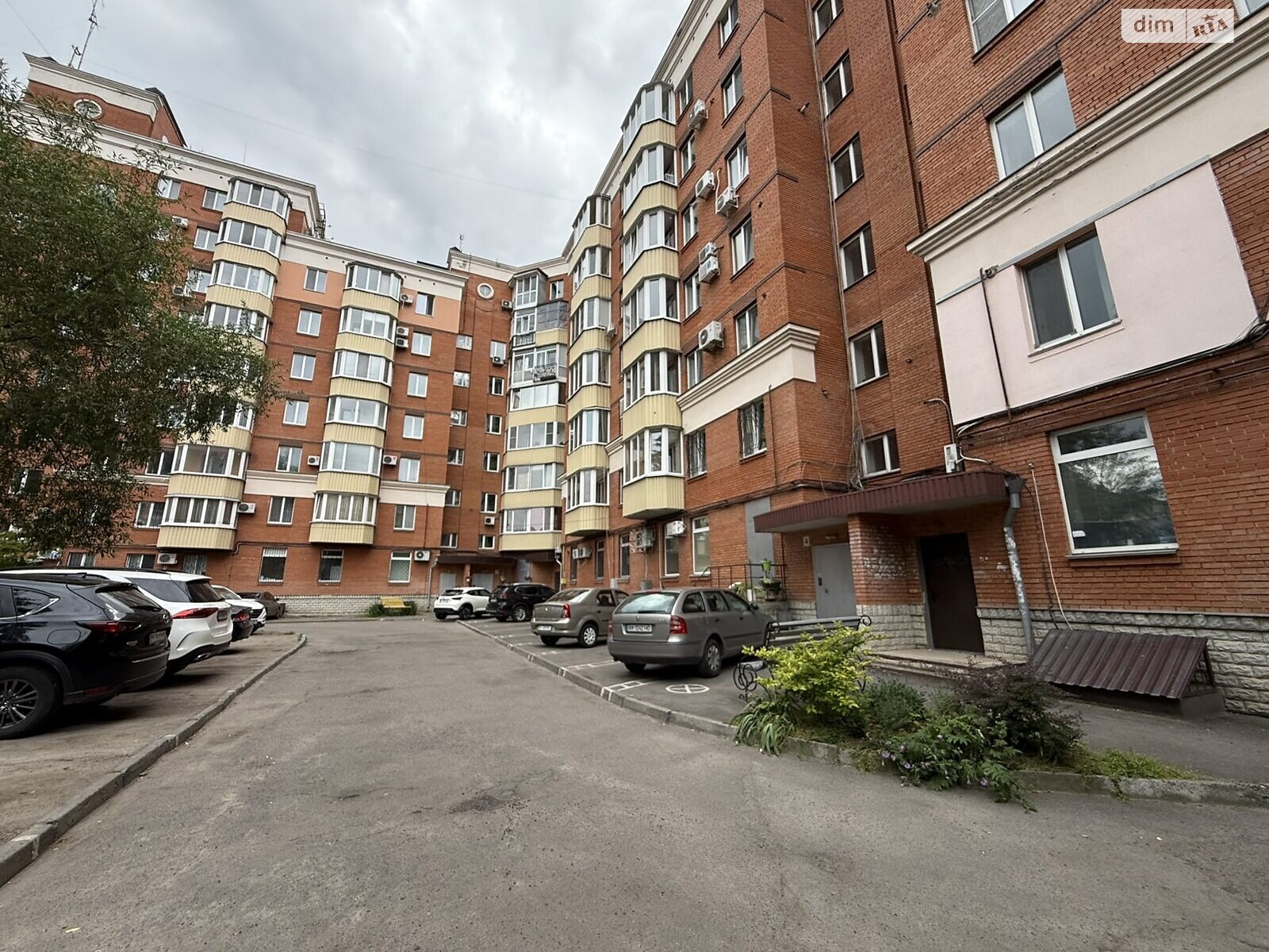 Продажа трехкомнатной квартиры в Полтаве, на ул. Соборности 50, район Центр фото 1 Продажа трехкомнатной квартиры в Полтаве, на ул. Соборности 50, район Центр фото 1