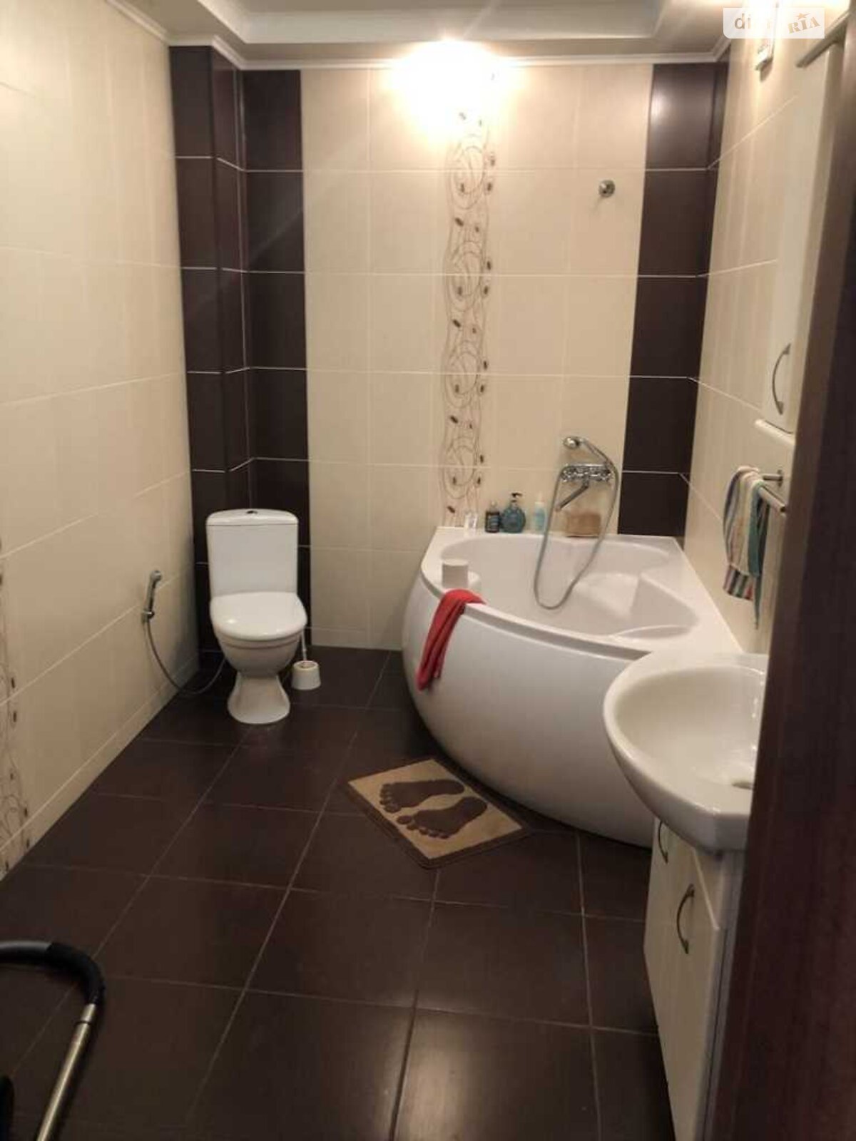 Продажа трехкомнатной квартиры в Полтаве, на ул. Соборности 59А, район Центр фото 1