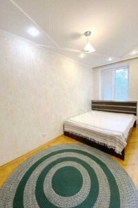 Продаж трикімнатної квартири в Полтаві, на вул. Стрітенська, район Центр фото 2