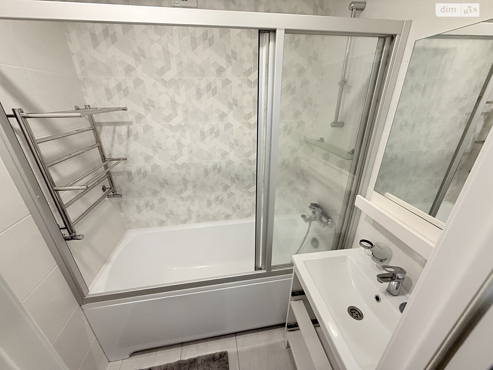 Продажа трехкомнатной квартиры в Полтаве, на ул. Сретенская, район Центр фото 1