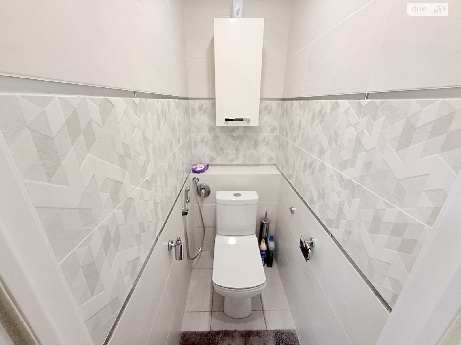 Продажа трехкомнатной квартиры в Полтаве, на ул. Сретенская, район Центр фото 1