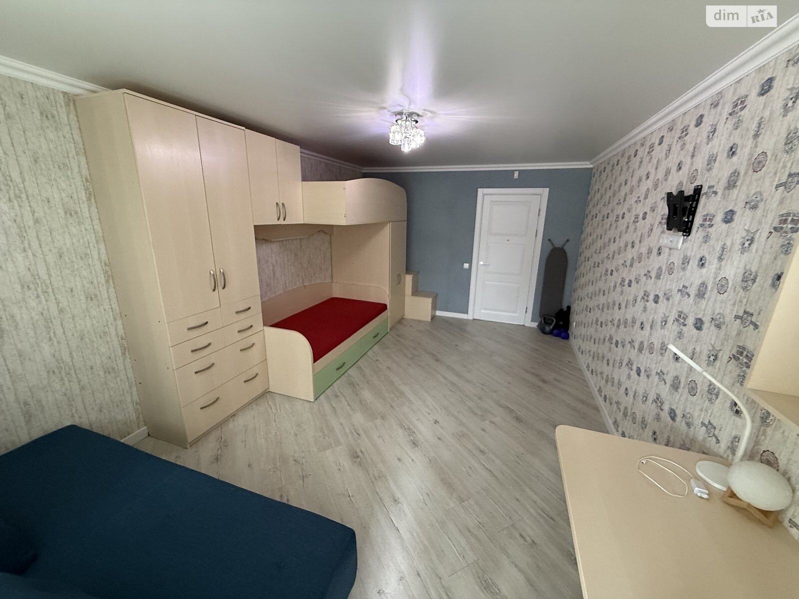 Продажа трехкомнатной квартиры в Полтаве, на ул. Сретенская, район Центр фото 1