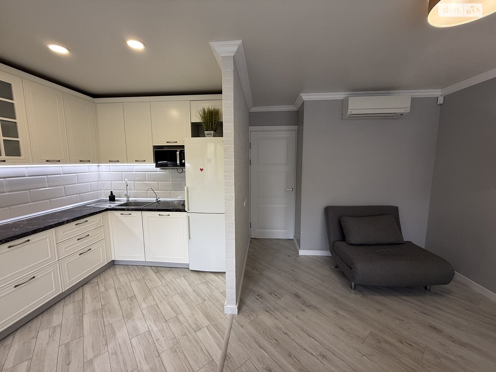 Продажа трехкомнатной квартиры в Полтаве, на ул. Сретенская, район Центр фото 1