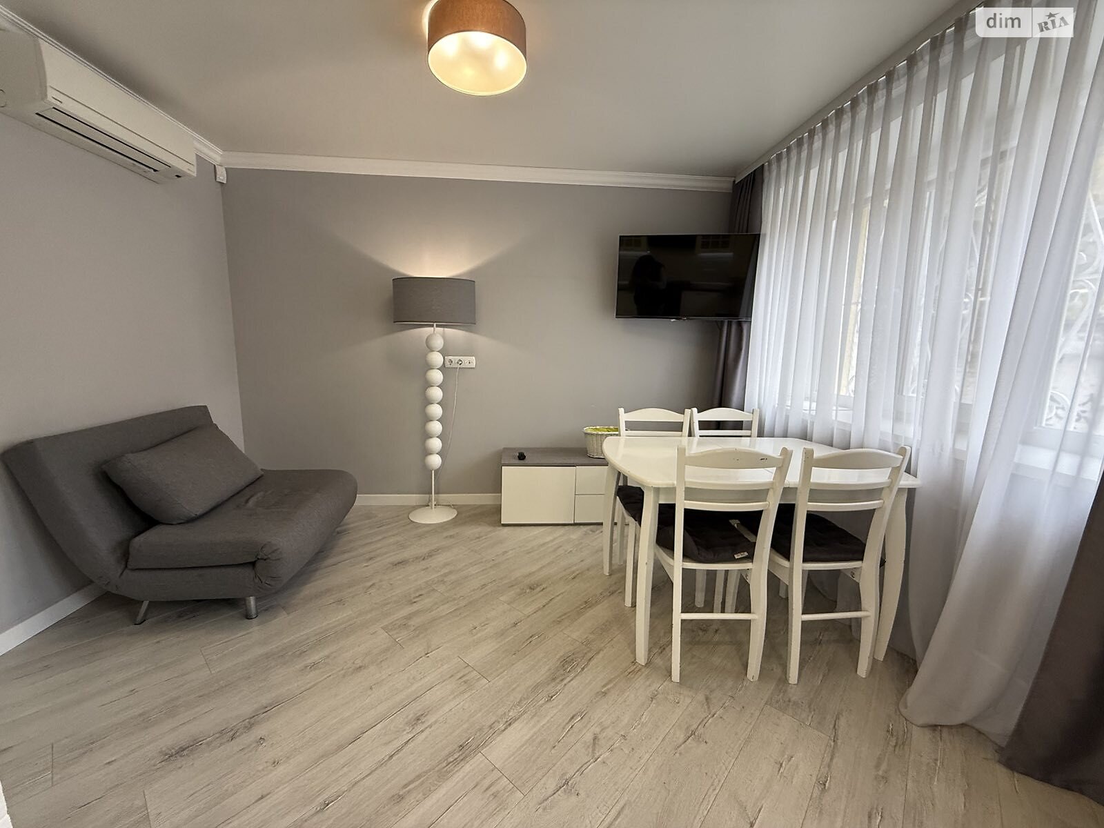 Продажа трехкомнатной квартиры в Полтаве, на ул. Сретенская, район Центр фото 1