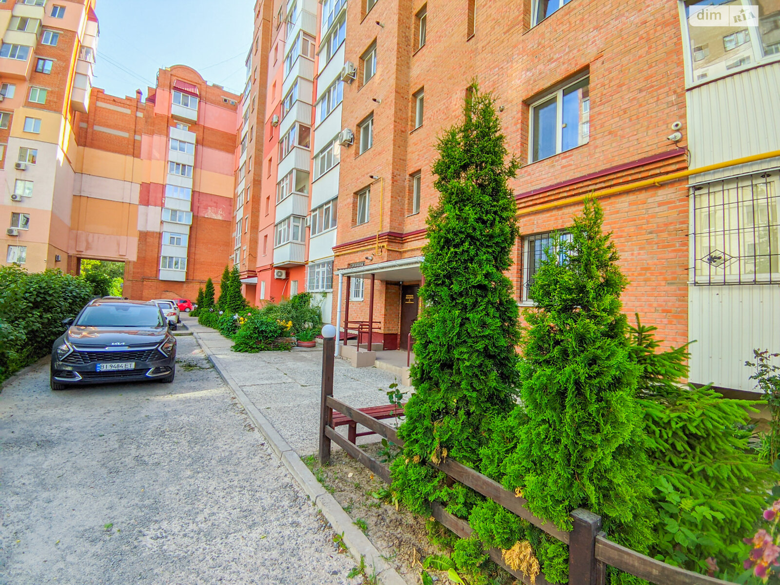 Продаж двокімнатної квартири в Полтаві, на вул. Української Повстанської Армії, район Центр фото 1 Продаж двокімнатної квартири в Полтаві, на вул. Української Повстанської Армії, район Центр фото 1