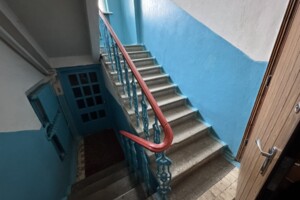 Продажа трехкомнатной квартиры в Полтаве, на ул. Юлиана Матвийчука 38, район Центр фото 2