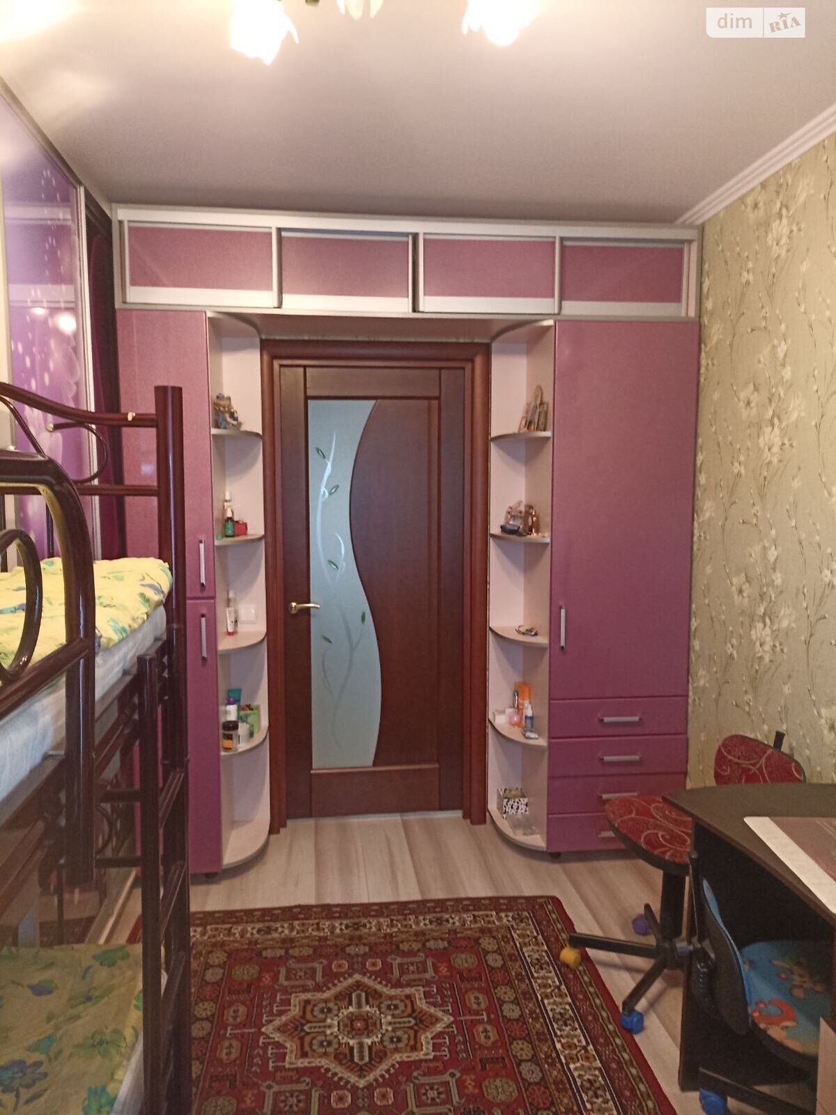 Продажа четырехкомнатной квартиры в Прилуках, на ул. Коллективная, район Прилуки фото 1 Продажа четырехкомнатной квартиры в Прилуках, на ул. Коллективная, район Прилуки фото 1