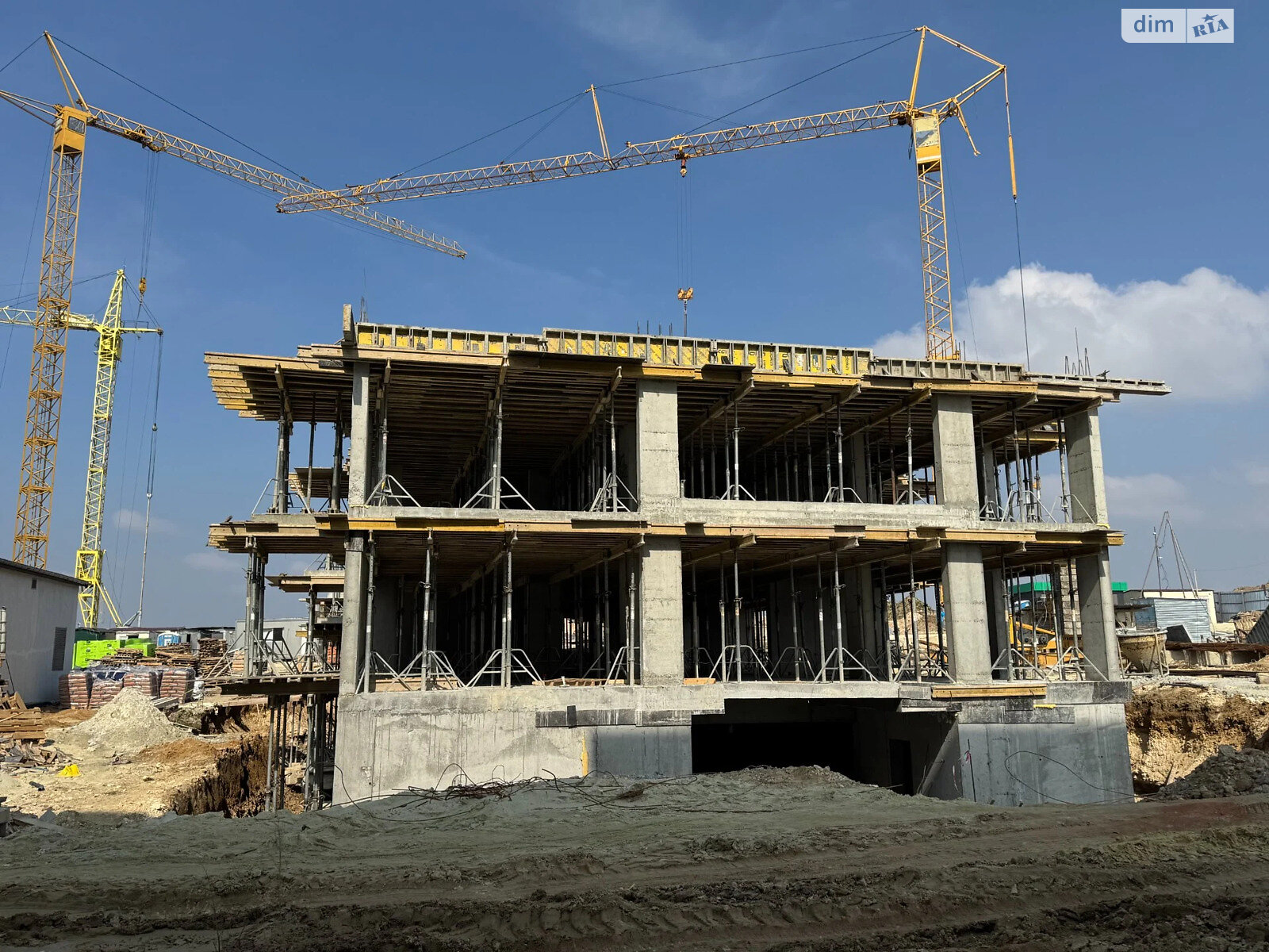 Продаж двокімнатної квартири в Пустомитах, на вул. Садова, фото 1 Продаж двокімнатної квартири в Пустомитах, на вул. Садова, фото 1