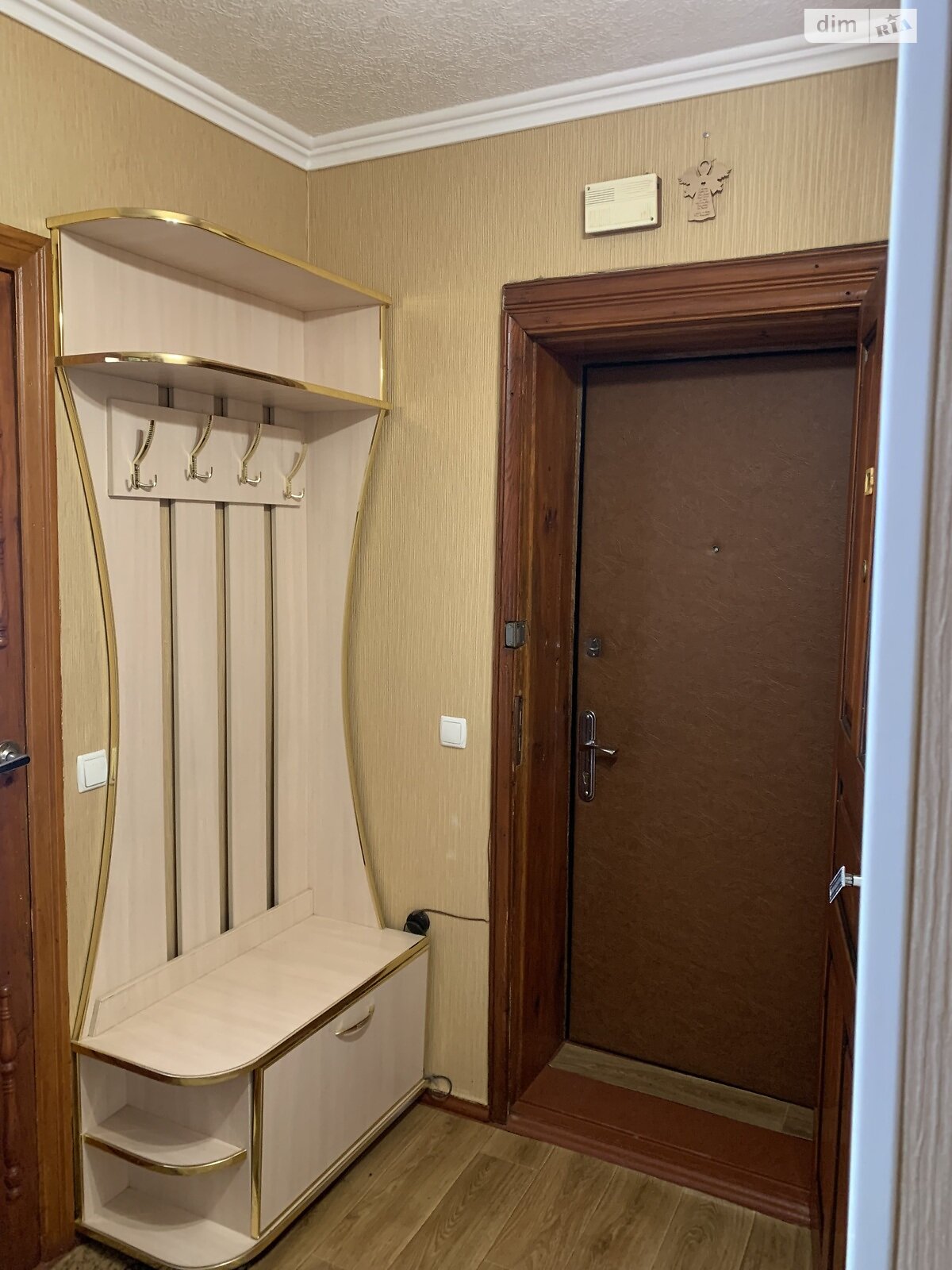 Продаж трикімнатної квартири в Рокитному, на вул. Вокзальна 44, кв. 15, район Рокитне фото 1 Продаж трикімнатної квартири в Рокитному, на вул. Вокзальна 44, кв. 15, район Рокитне фото 1