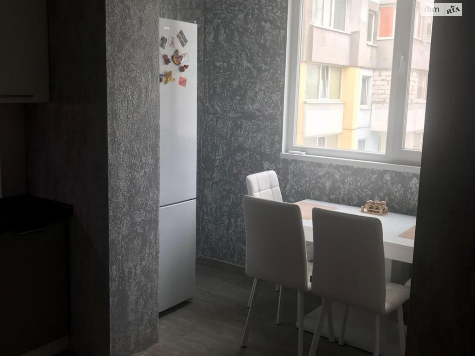 Продаж трикімнатної квартири в Розсошенці, на вул. Параджанова 5, фото 1 Продаж трикімнатної квартири в Розсошенці, на вул. Параджанова 5, фото 1