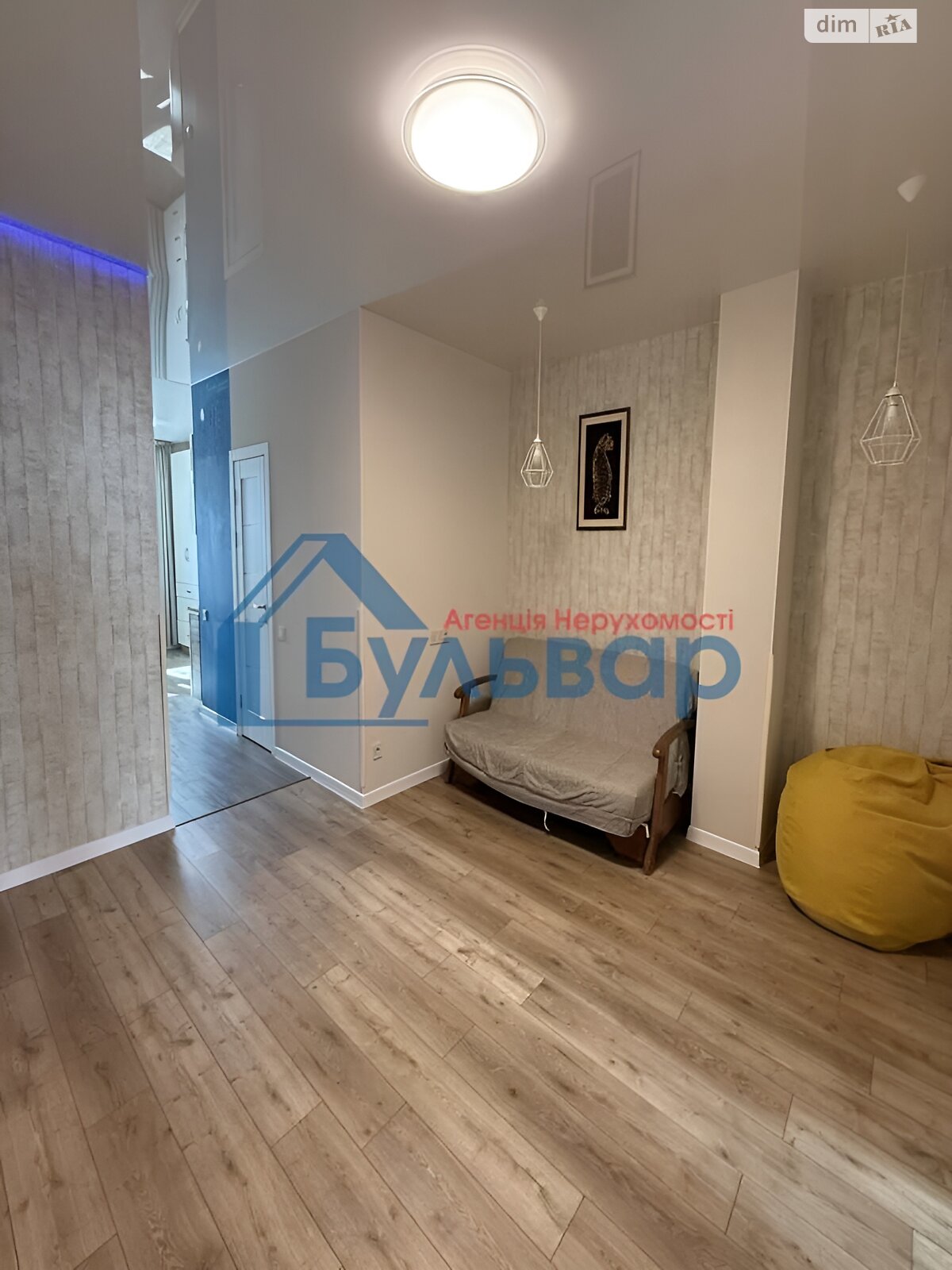 Продаж трикімнатної квартири в Розсошенці, на вул. Перспективна 9, кв. 23, фото 1 Продаж трикімнатної квартири в Розсошенці, на вул. Перспективна 9, кв. 23, фото 1