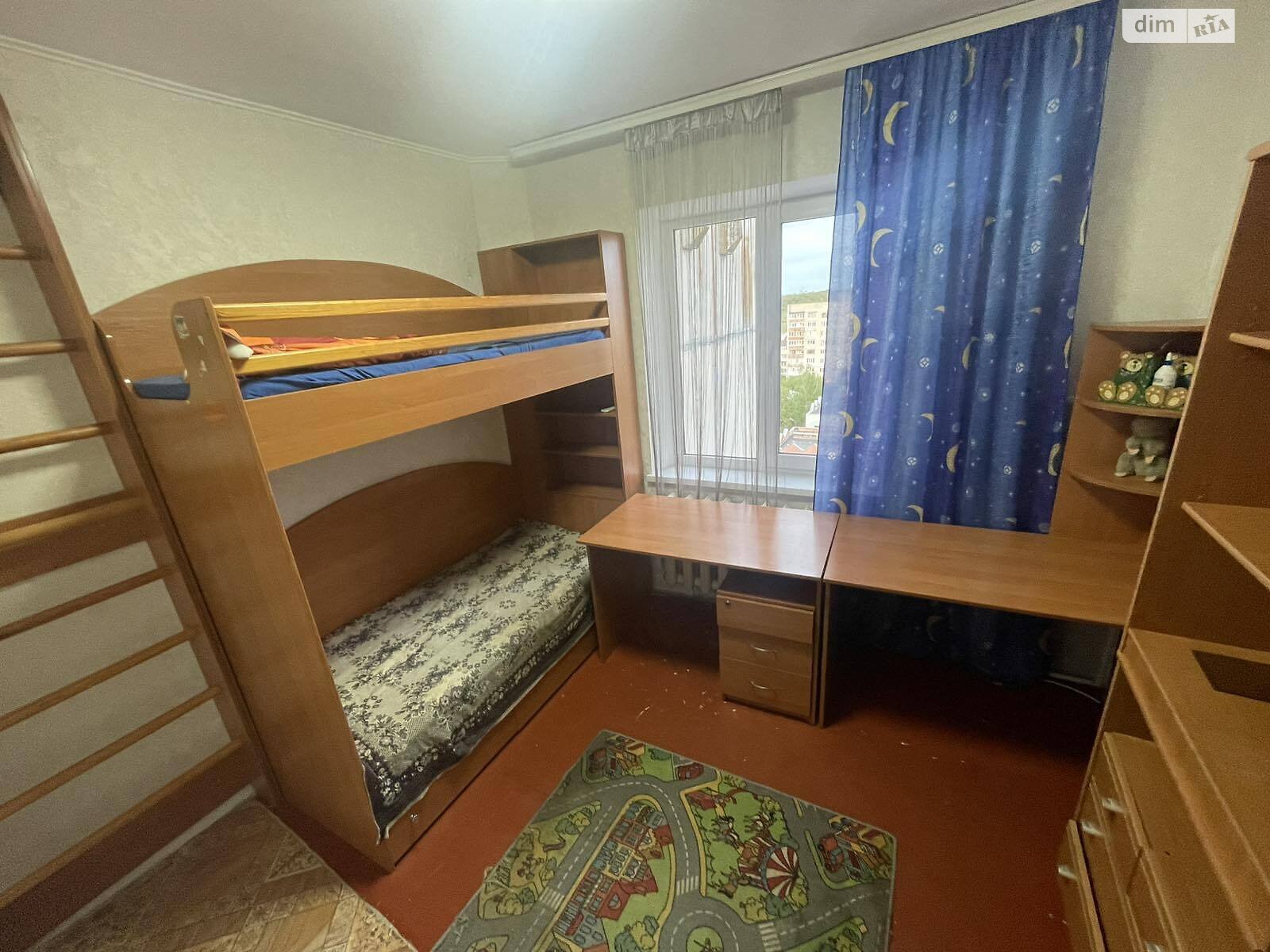 Продажа трехкомнатной квартиры в Ровно, на ул. Буковинская 6, район 12-школа фото 1 Продажа трехкомнатной квартиры в Ровно, на ул. Буковинская 6, район 12-школа фото 1