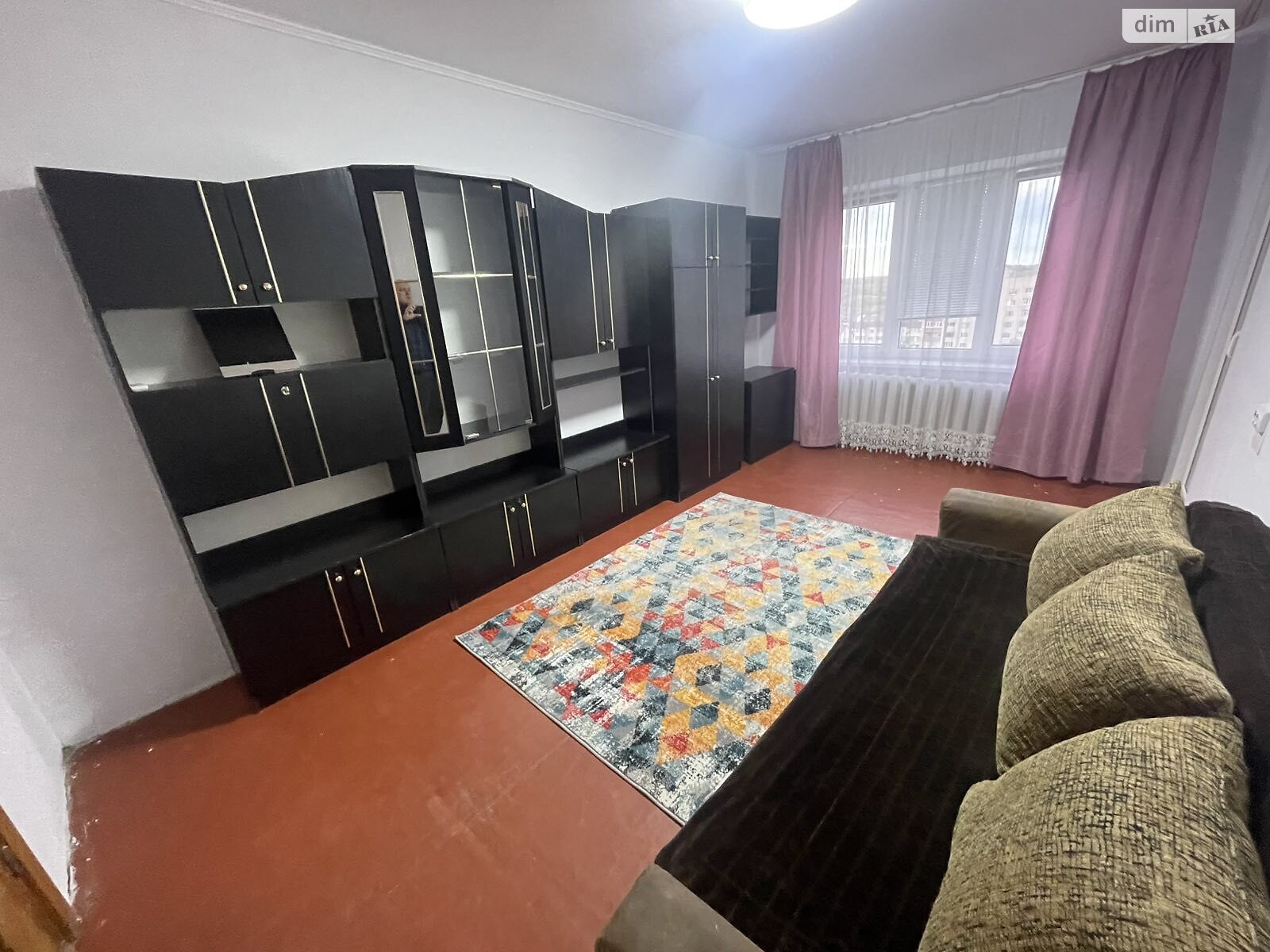 Продажа трехкомнатной квартиры в Ровно, на ул. Буковинская 6, район 12-школа фото 1 Продажа трехкомнатной квартиры в Ровно, на ул. Буковинская 6, район 12-школа фото 1