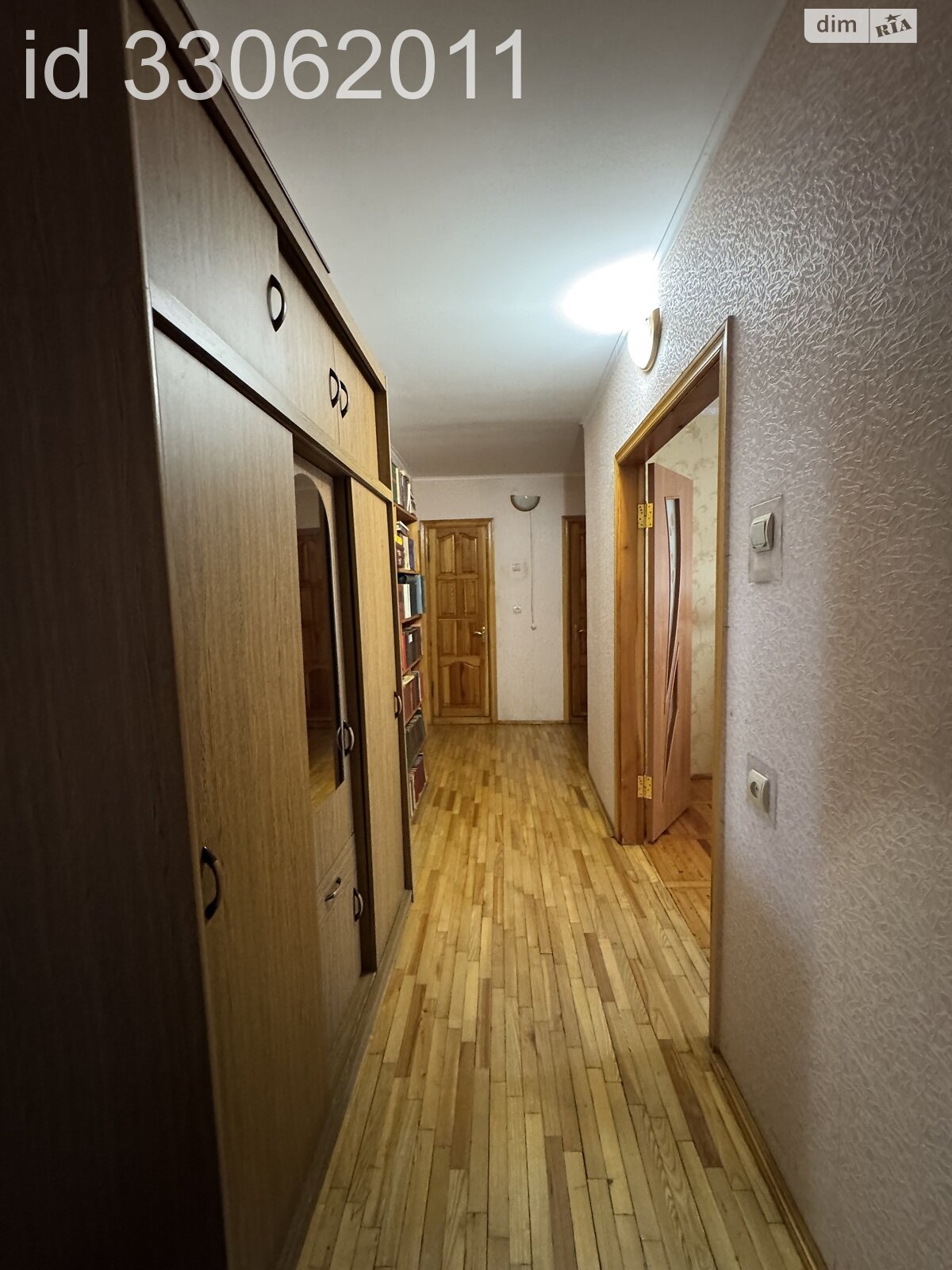 Продаж трикімнатної квартири в Рівному, на вул. Єдності 16, район 12-школа фото 1 Продаж трикімнатної квартири в Рівному, на вул. Єдності 16, район 12-школа фото 1