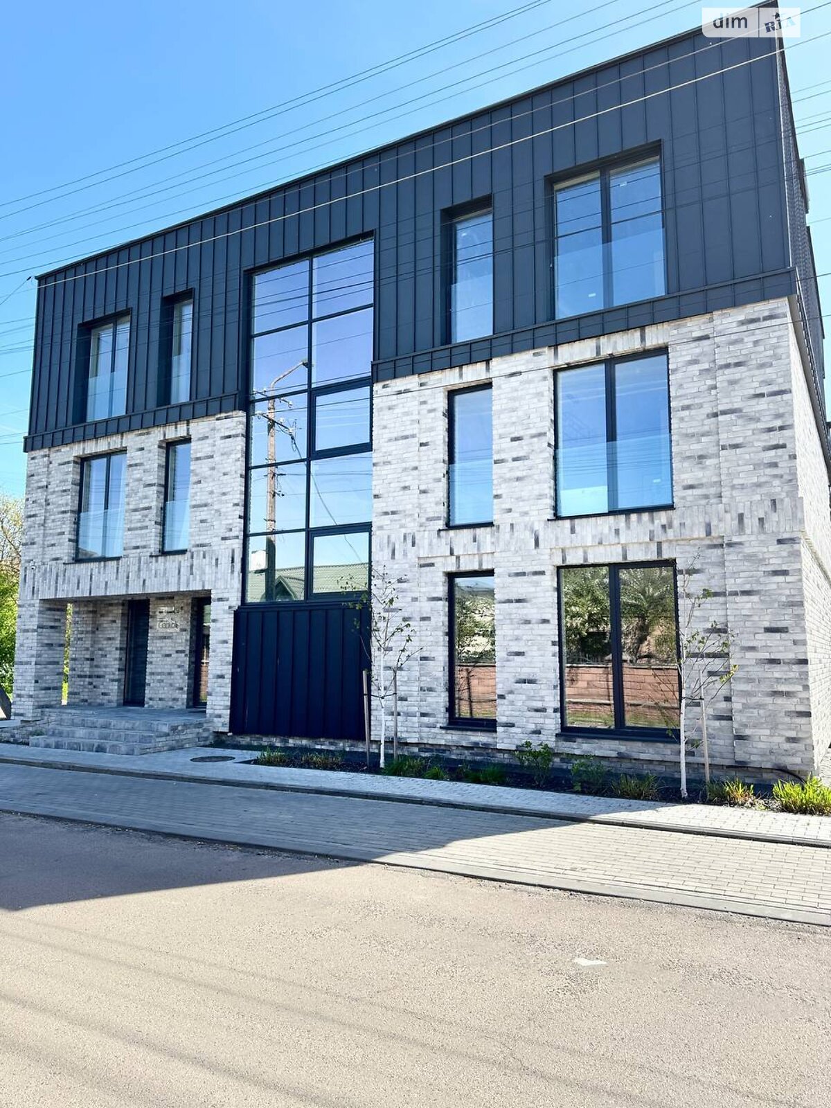 Продажа однокомнатной квартиры в Ровно, на ул. Единства 12, кв. 1, район 12-школа фото 1 Продажа однокомнатной квартиры в Ровно, на ул. Единства 12, кв. 1, район 12-школа фото 1
