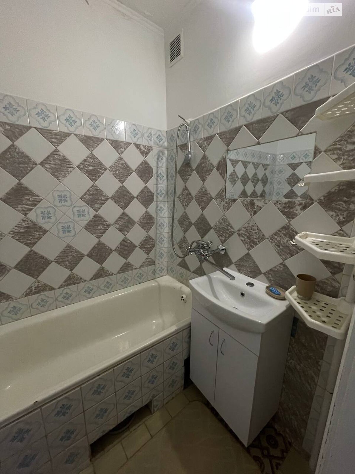 Продаж двокімнатної квартири в Рівному, на вул. Київська, район 12-школа фото 1 Продаж двокімнатної квартири в Рівному, на вул. Київська, район 12-школа фото 1
