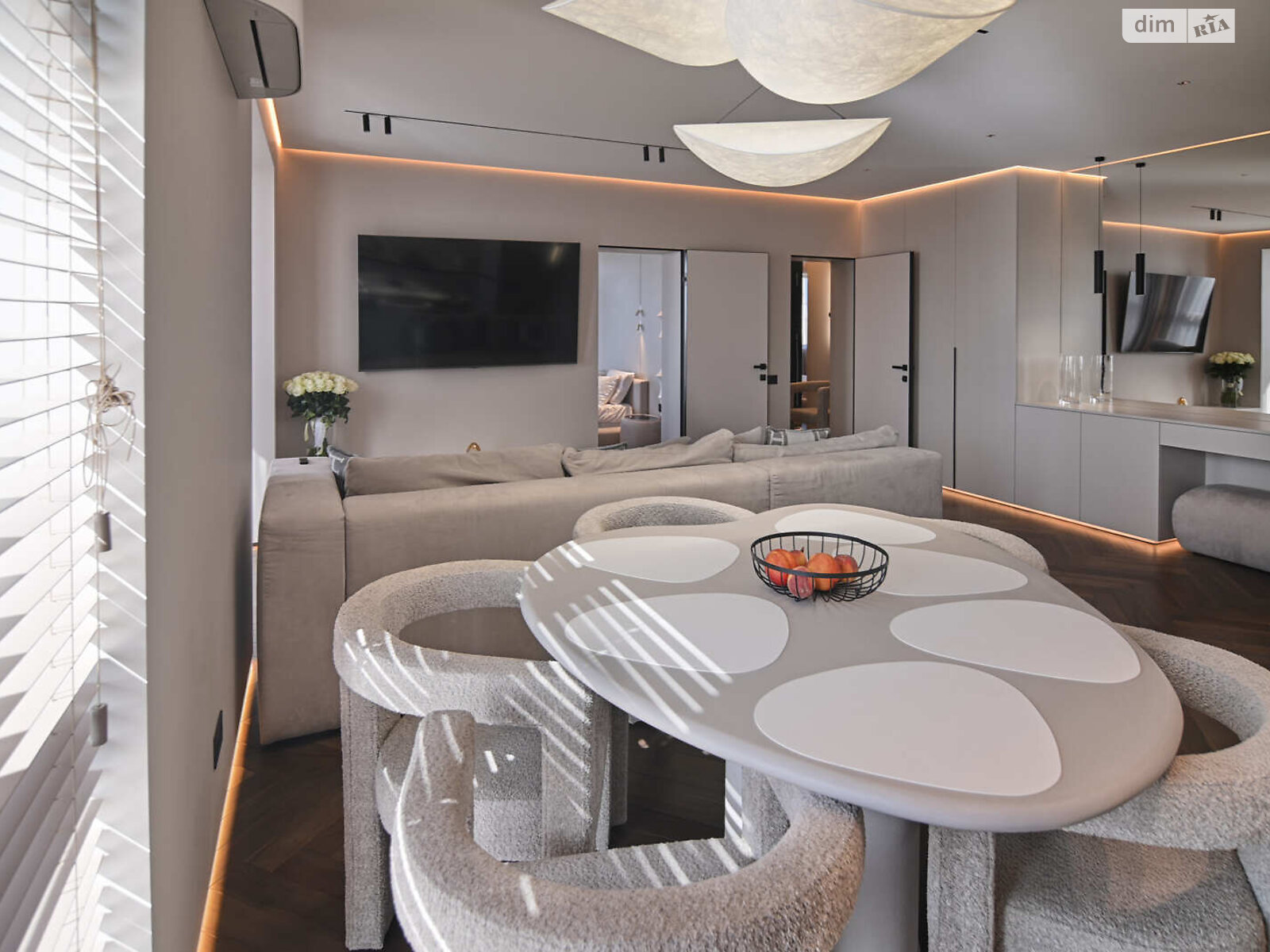 Продажа трехкомнатной квартиры в Ровно, на ул. Киевская 19, район 12-школа фото 1