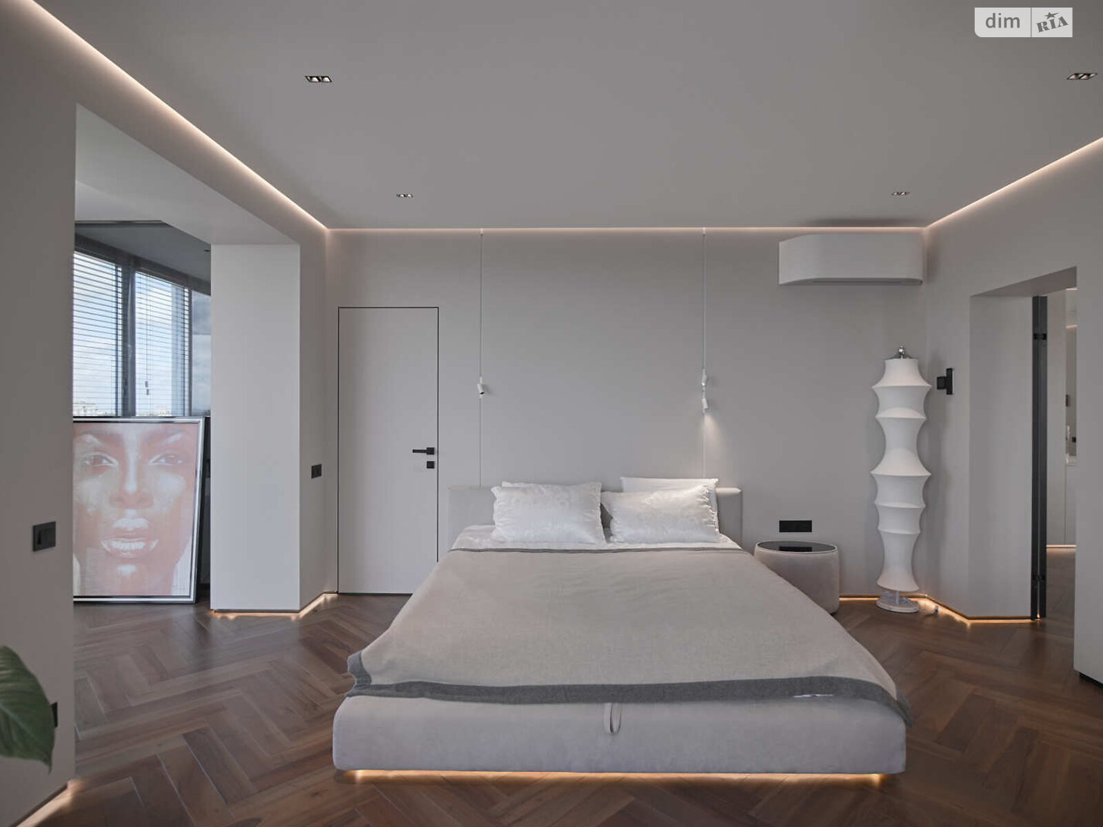 Продажа трехкомнатной квартиры в Ровно, на ул. Киевская 19, район 12-школа фото 1