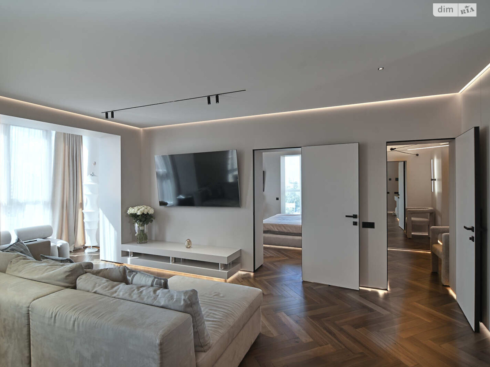 Продажа трехкомнатной квартиры в Ровно, на ул. Киевская 19, район 12-школа фото 1