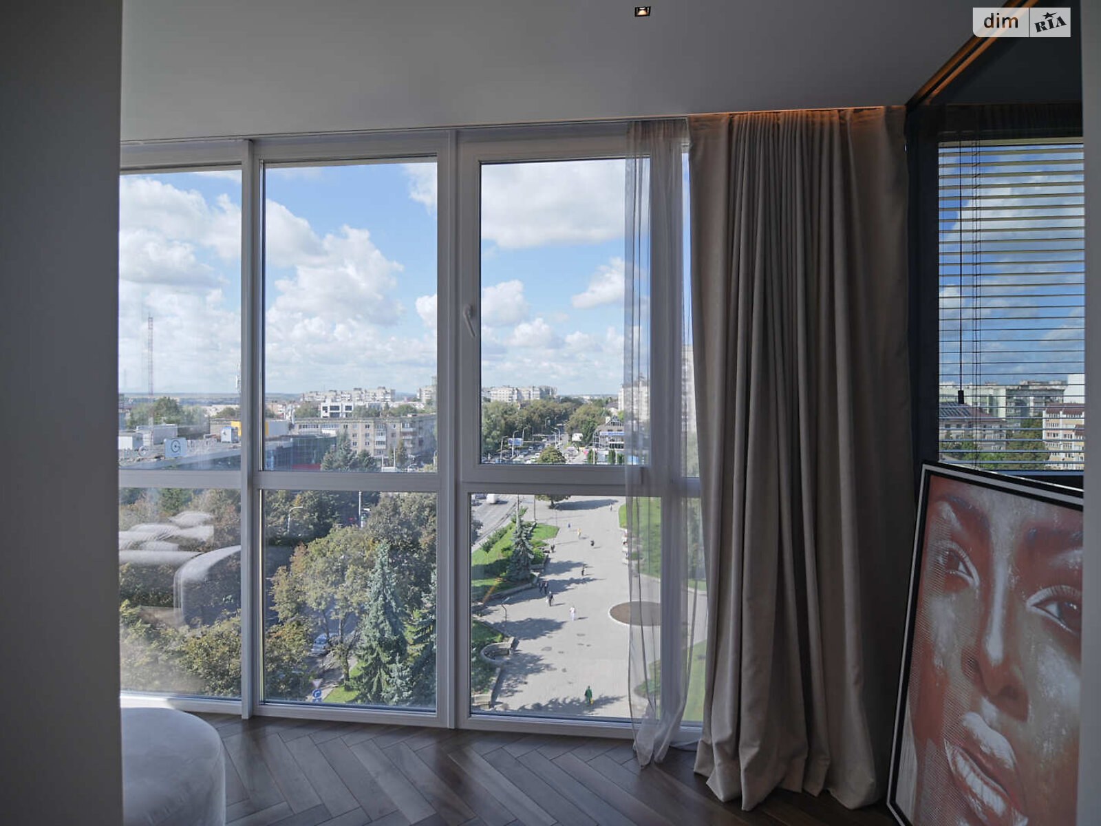 Продажа трехкомнатной квартиры в Ровно, на ул. Киевская 19, район 12-школа фото 1