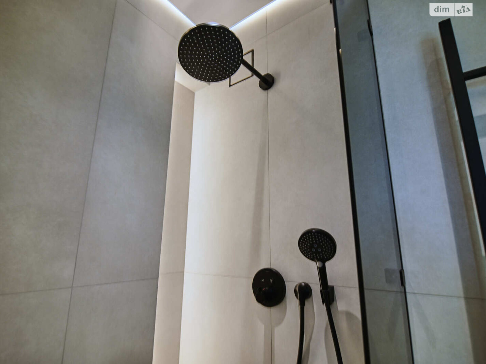 Продажа трехкомнатной квартиры в Ровно, на ул. Киевская 19, район 12-школа фото 1