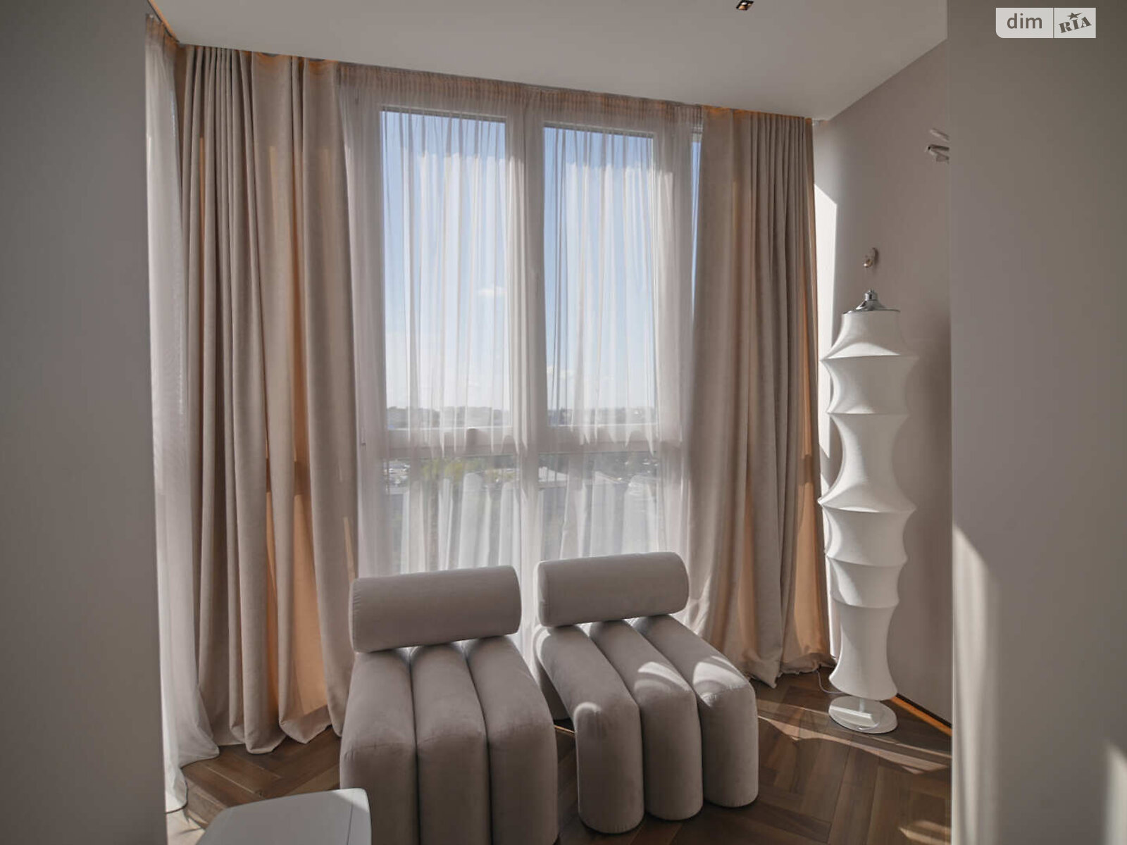 Продажа трехкомнатной квартиры в Ровно, на ул. Киевская 19, район 12-школа фото 1