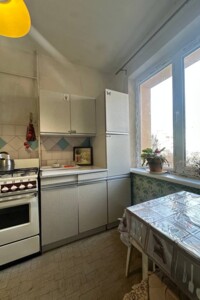 Продажа трехкомнатной квартиры в Ровно, на ул. Киевская, район 12-школа фото 2