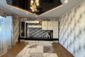 Продажа трехкомнатной квартиры в Ровно, на ул. Полевая 2, район Агропереробка фото 2