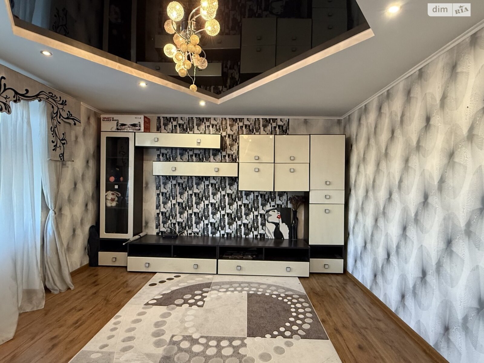 Продажа трехкомнатной квартиры в Ровно, на ул. Полевая 2, район Агропереробка фото 1