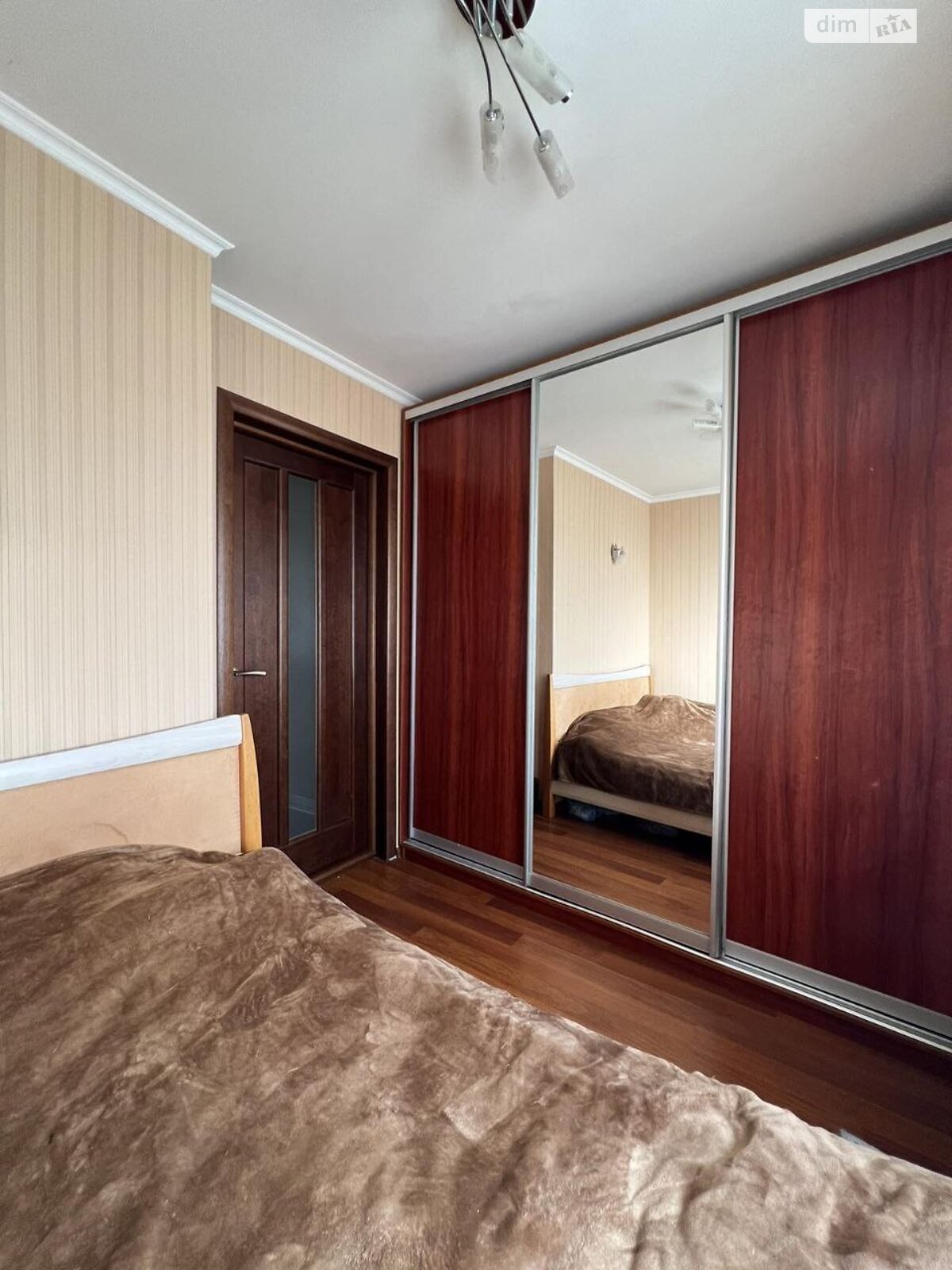 Продаж трикімнатної квартири в Рівному, на вул. Руська 27, район Агропереробка фото 1 Продаж трикімнатної квартири в Рівному, на вул. Руська 27, район Агропереробка фото 1