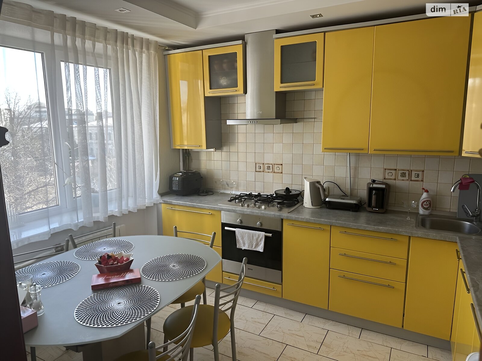 Продаж чотирикімнатної квартири в Рівному, на вул. Олександра Борисенка 3, фото 1 Продаж чотирикімнатної квартири в Рівному, на вул. Олександра Борисенка 3, фото 1