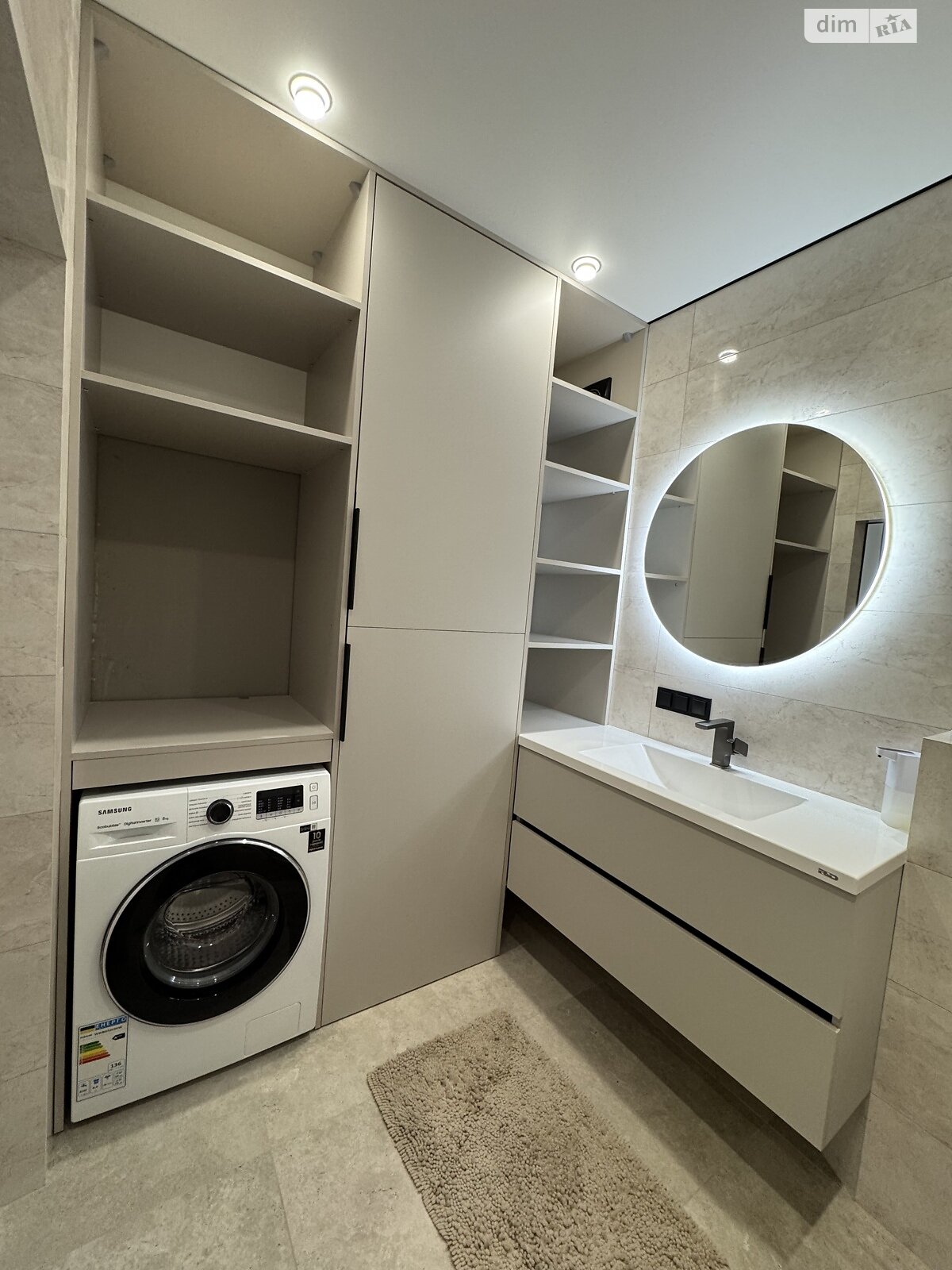 Продажа двухкомнатной квартиры в Ровно, на ул. Королева 9, район Авторынок фото 1 Продажа двухкомнатной квартиры в Ровно, на ул. Королева 9, район Авторынок фото 1